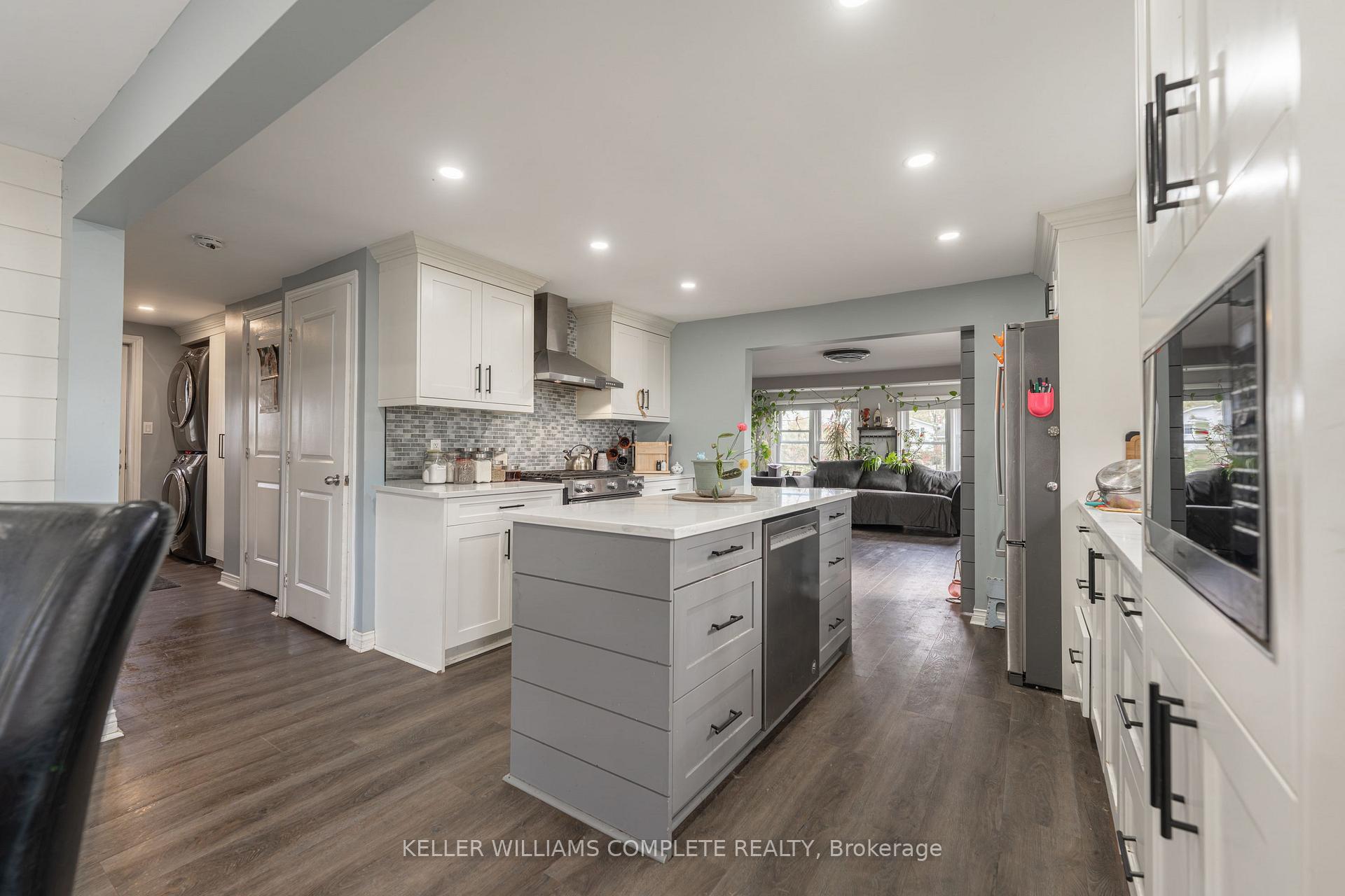 Photo 12 of 5416 Beach Road, Port Colborne, Sherkston — HOMEH