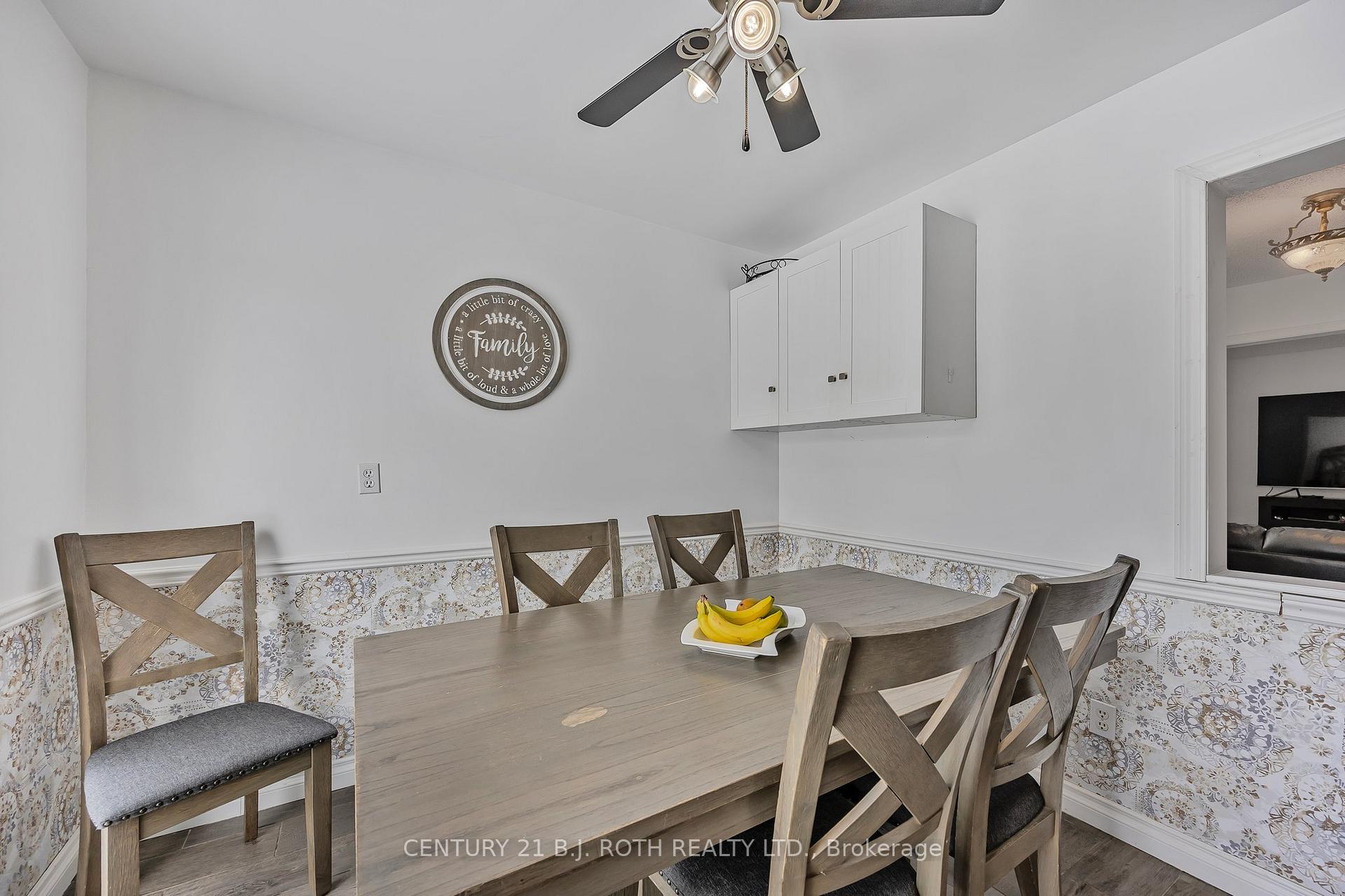 Photo 11 of 13 Wallace Drive, Barrie, Northwest — HOMEH