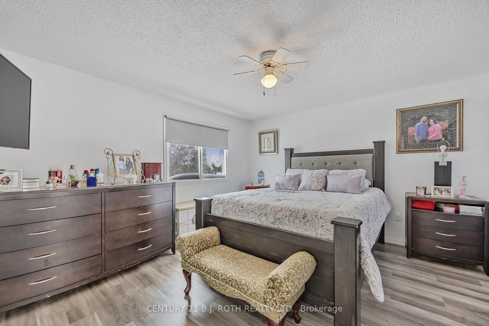 Photo 21 of 13 Wallace Drive, Barrie, Northwest — HOMEH