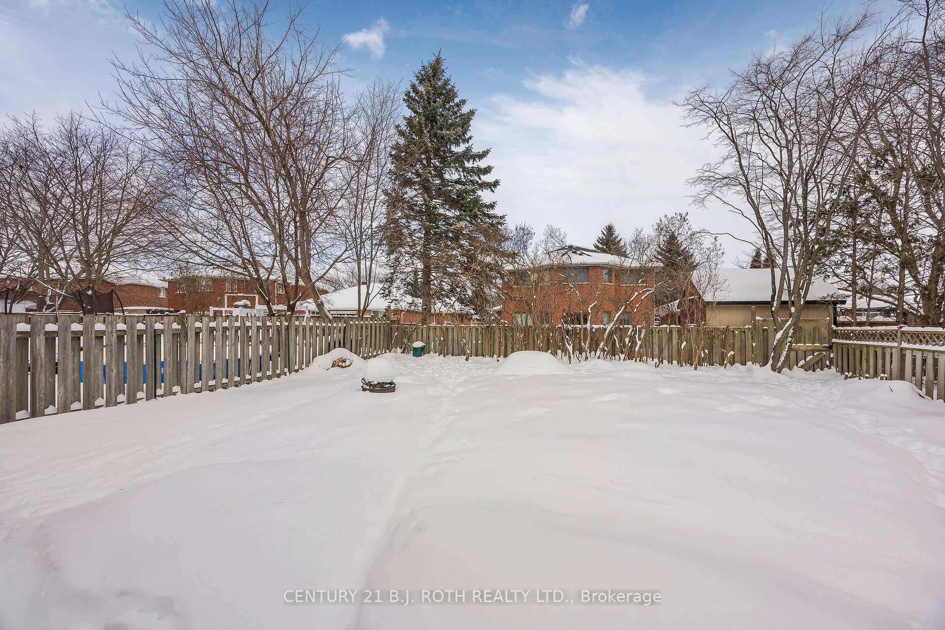Photo 28 of 13 Wallace Drive, Barrie, Northwest — HOMEH
