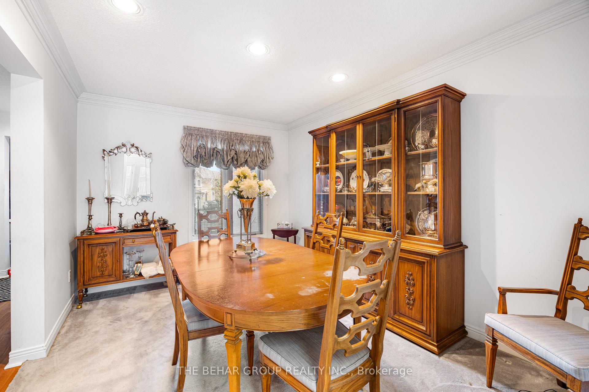 Photo 20 of 73 Brownstone Circle, Vaughan, Crestwood-Springfarm-Yorkhill — HOMEH