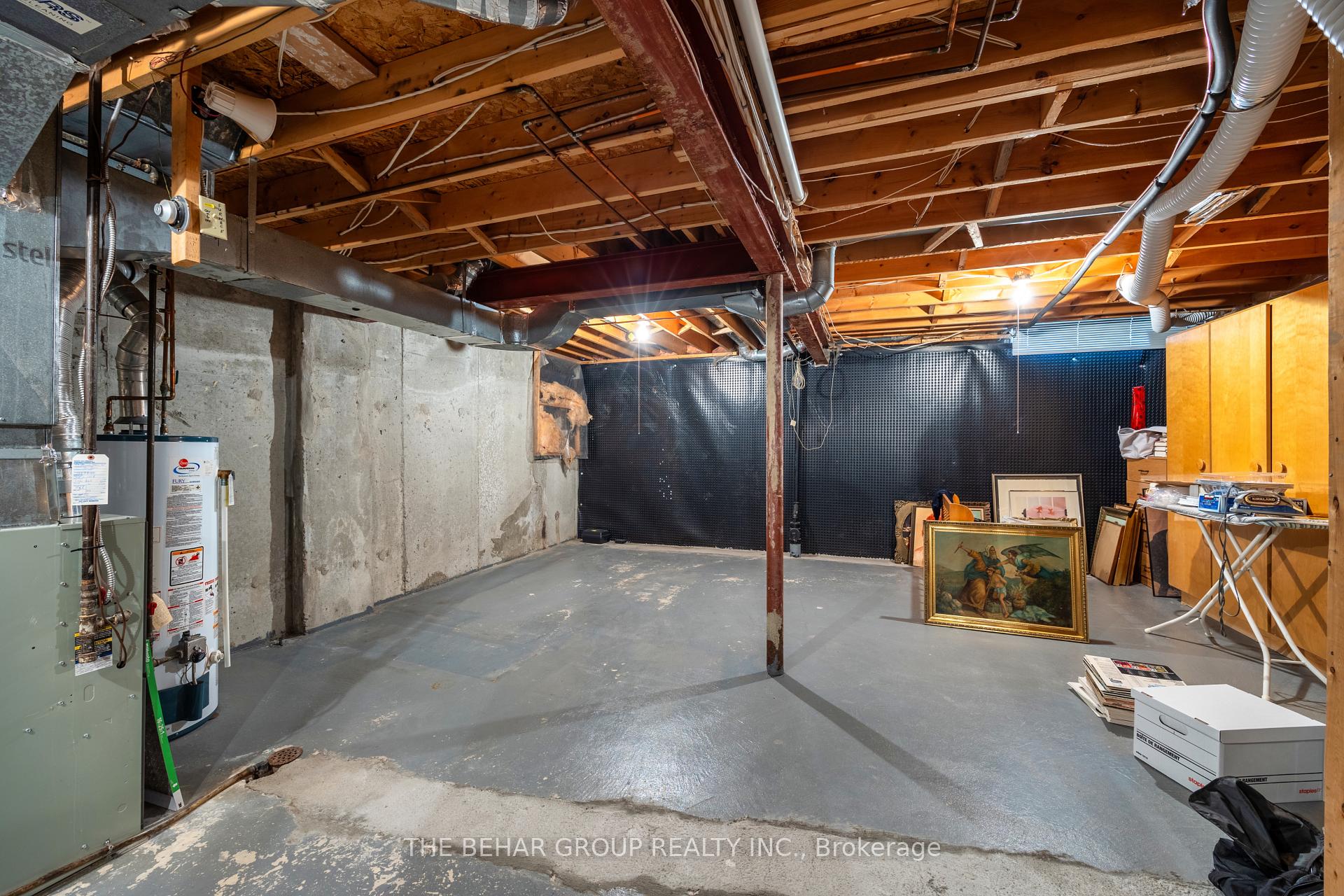 Photo 17 of 73 Brownstone Circle, Vaughan, Crestwood-Springfarm-Yorkhill — HOMEH