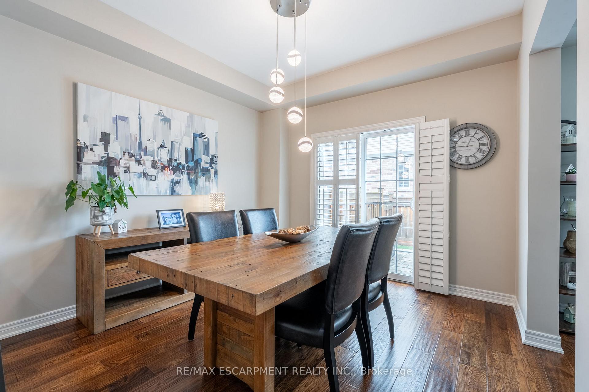 Photo 5 of 93 Browview Drive, Hamilton, Waterdown — HOMEH