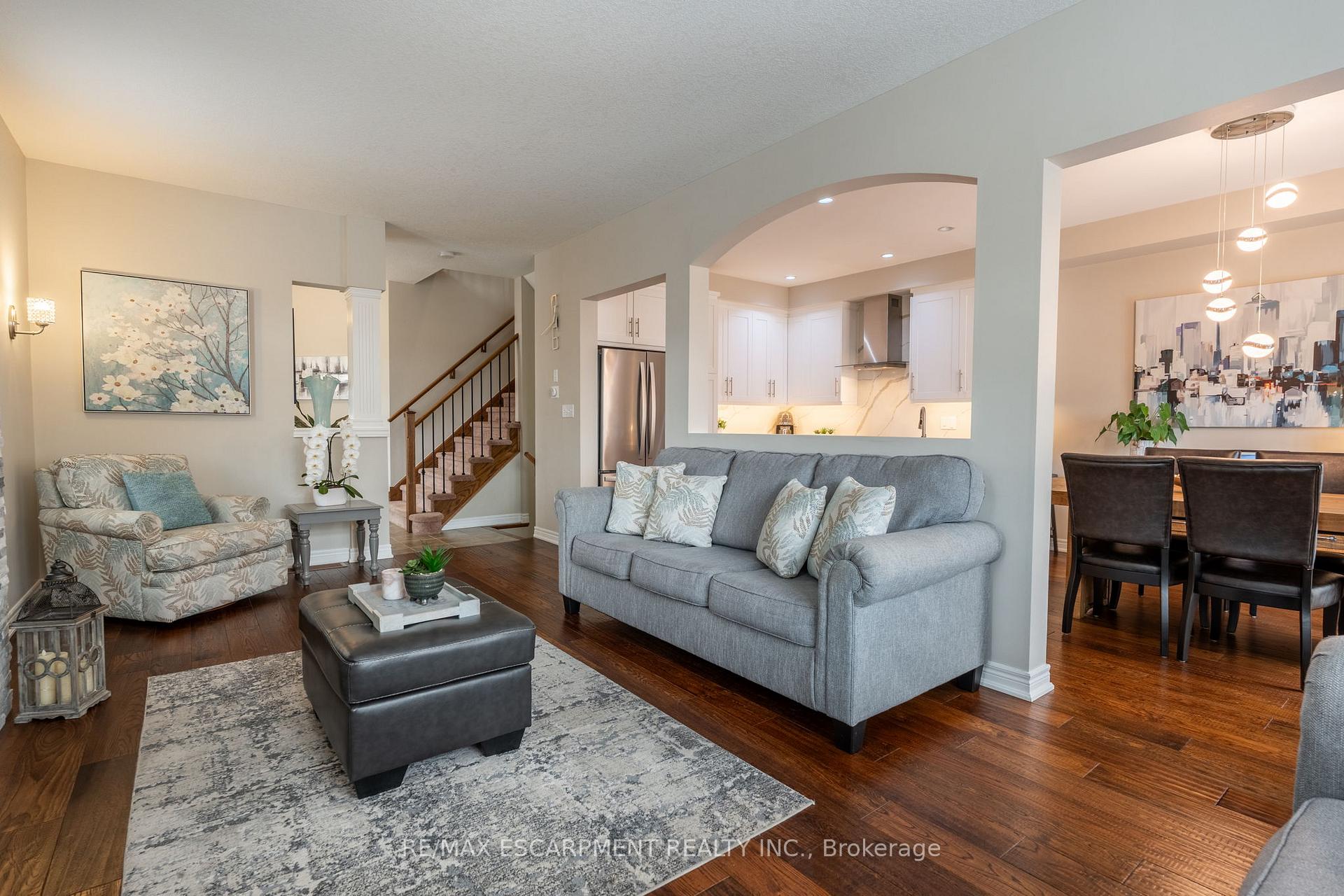 Photo 7 of 93 Browview Drive, Hamilton, Waterdown — HOMEH