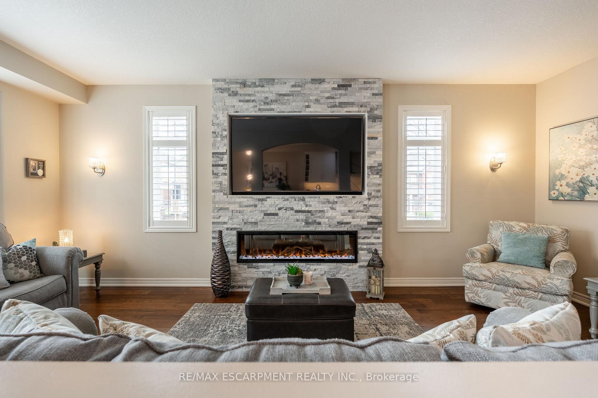 Photo 15 of 93 Browview Drive, Hamilton, Waterdown — HOMEH