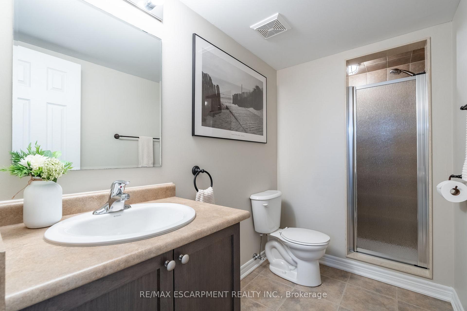 Photo 27 of 93 Browview Drive, Hamilton, Waterdown — HOMEH