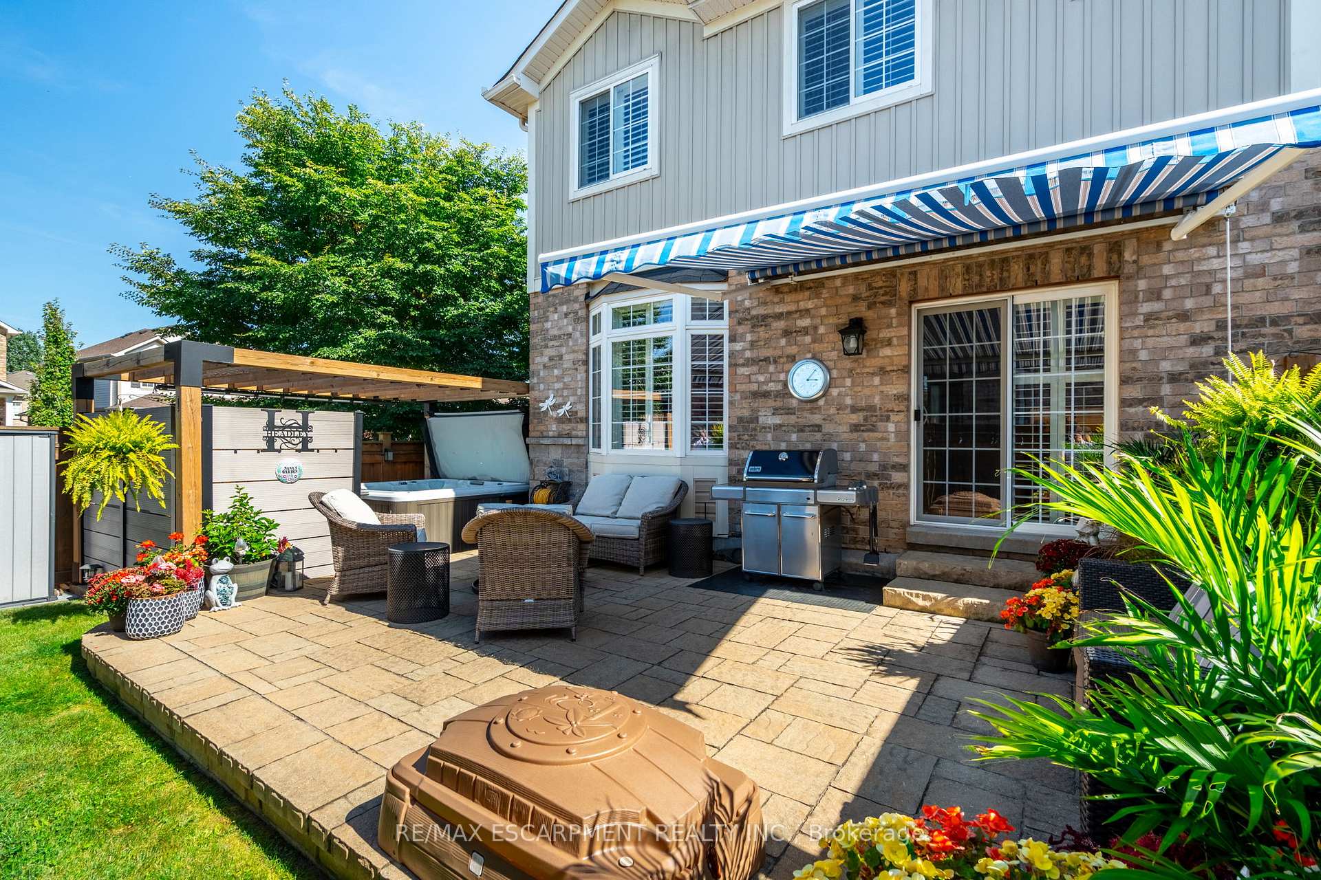 Photo 30 of 93 Browview Drive, Hamilton, Waterdown — HOMEH