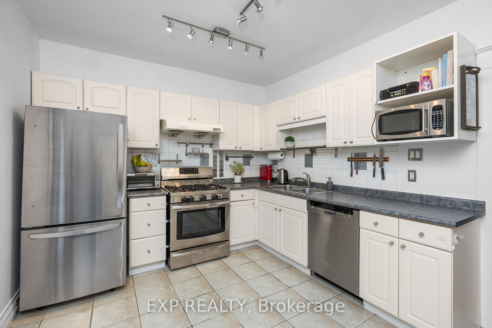 Photo 22 of 8 Bertmount Avenue, Toronto, South Riverdale — HOMEH