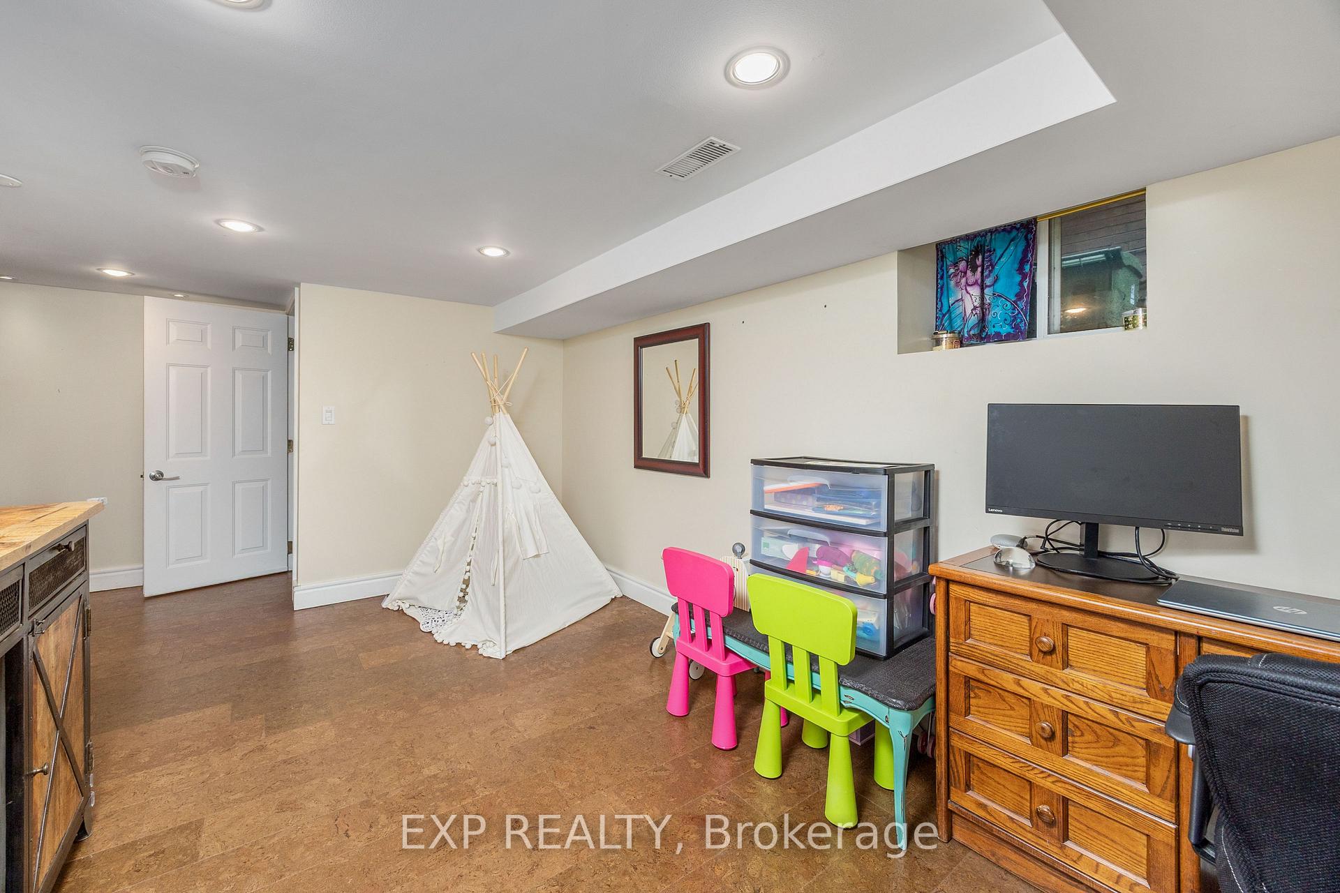 Photo 11 of 8 Bertmount Avenue, Toronto, South Riverdale — HOMEH