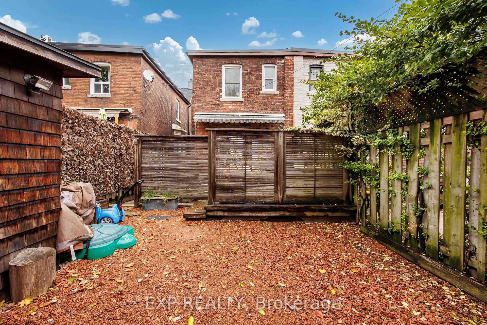 Photo 27 of 8 Bertmount Avenue, Toronto, South Riverdale — HOMEH