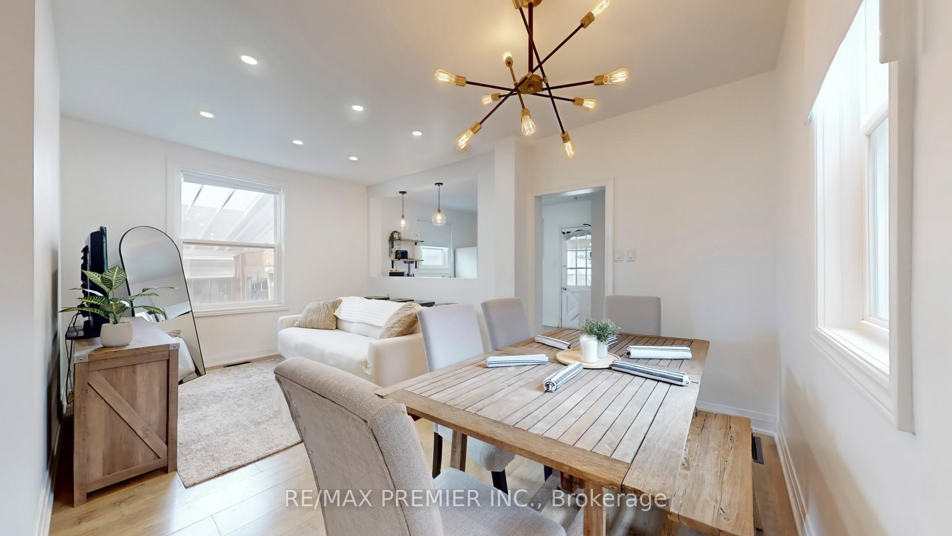 Photo 3 of 1 Burness Drive, St. Catharines, Secord Woods — HOMEH