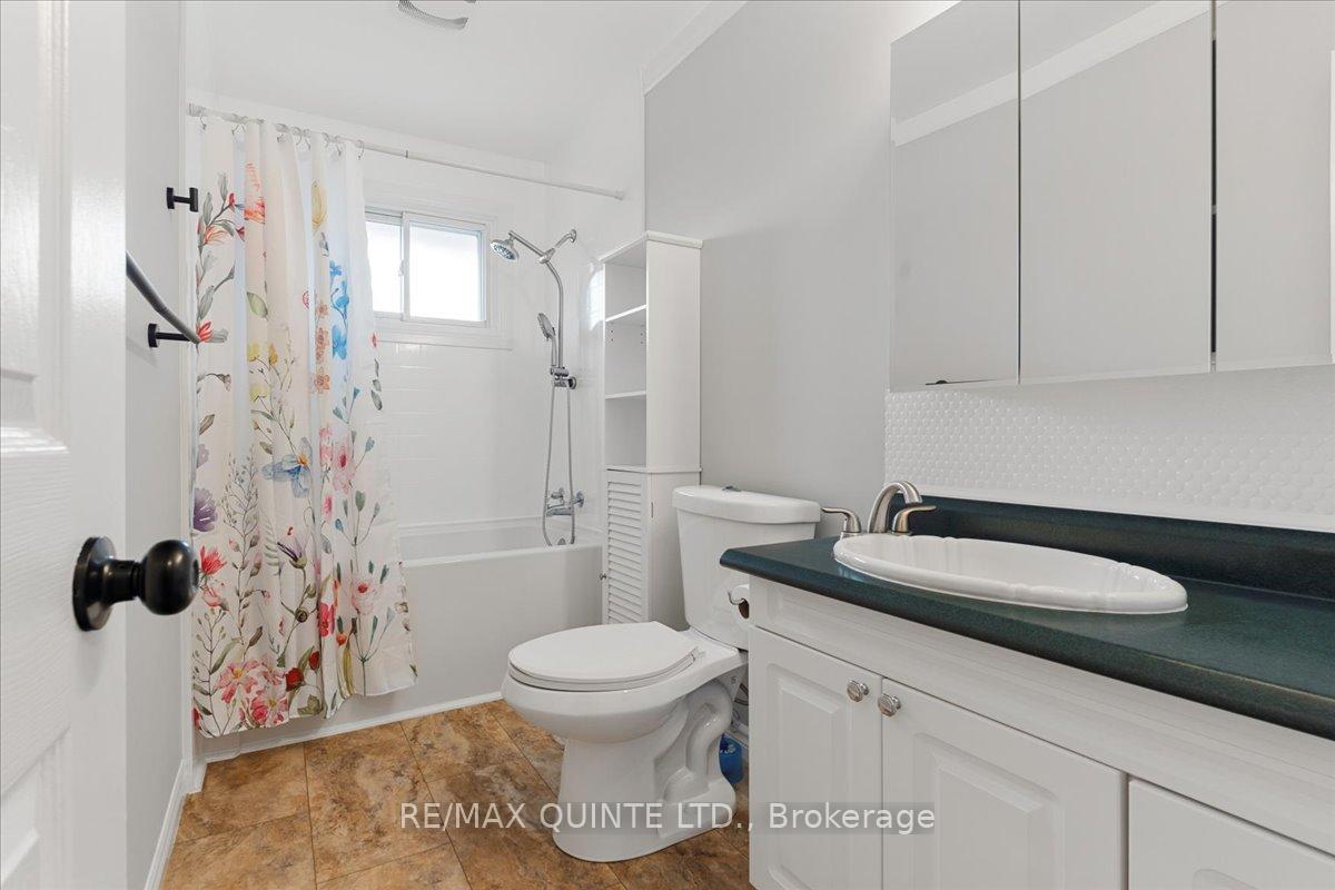 Photo 12 of 87 Grass Boulevard, Belleville, Belleville Ward — HOMEH
