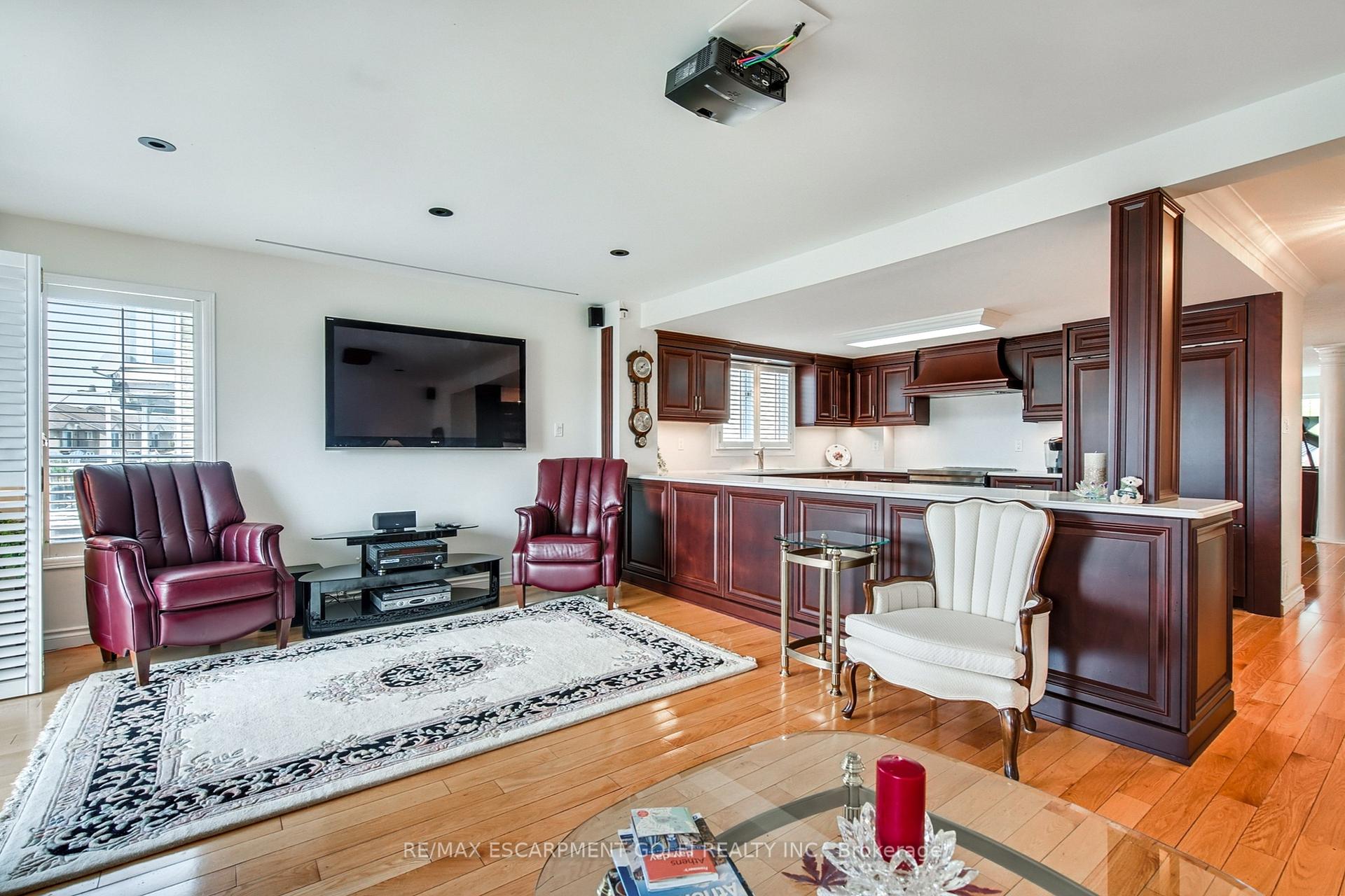 Photo 9 of 67 Sunvale Place, Hamilton, Stoney Creek — HOMEH