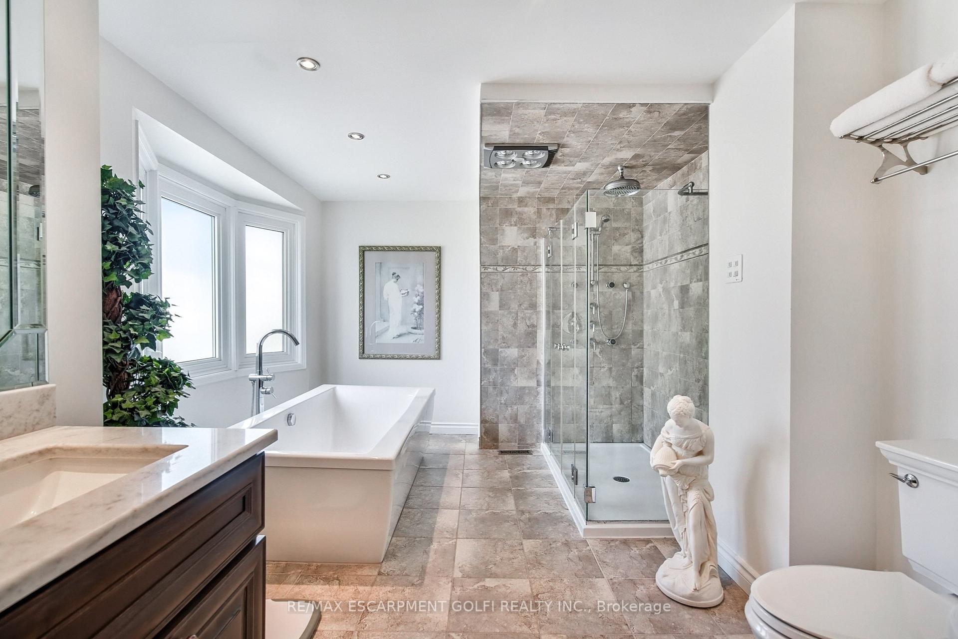 Photo 18 of 67 Sunvale Place, Hamilton, Stoney Creek — HOMEH