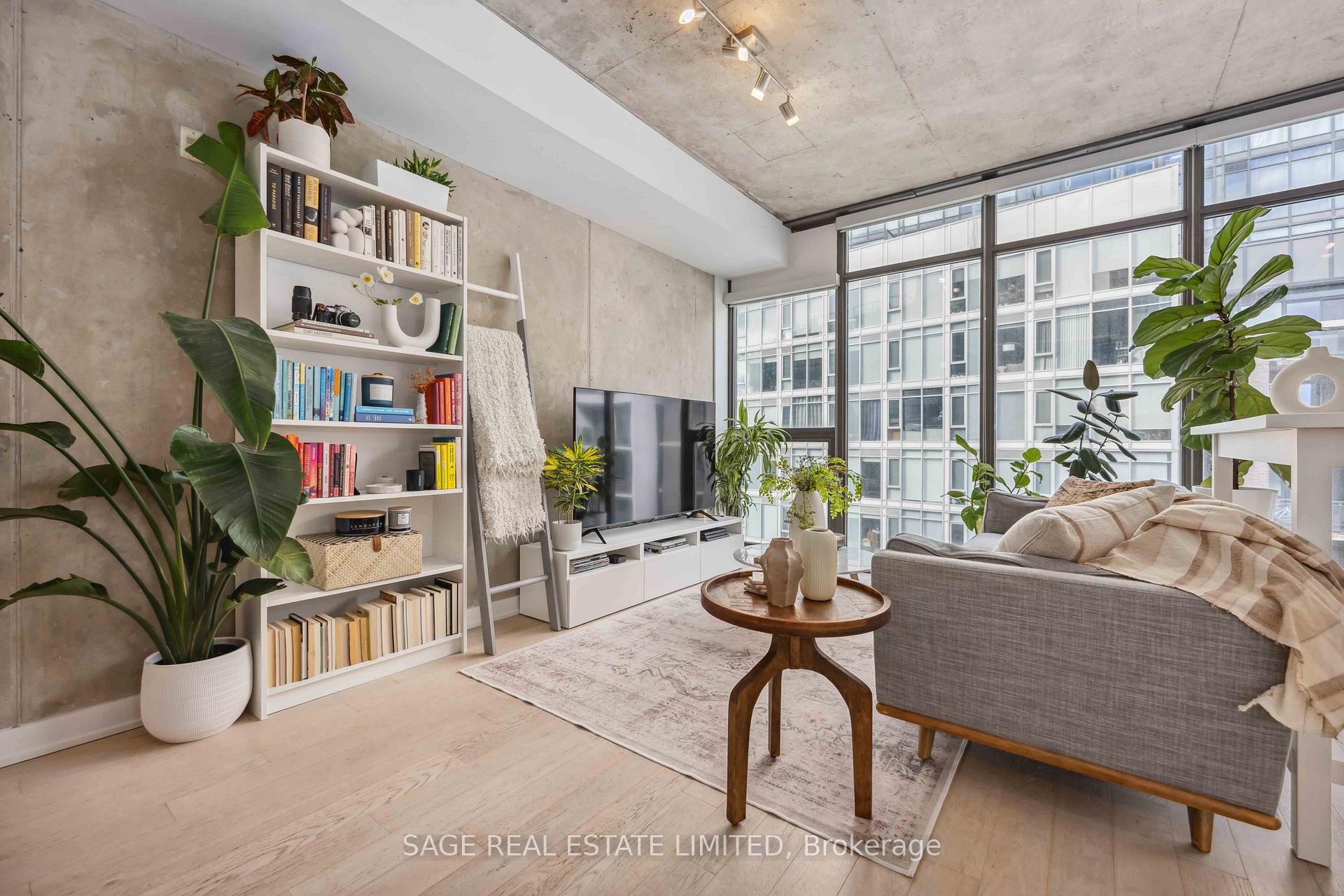 Photo 7 of Unit 609, 1201 Dundas Street E, Toronto, South Riverdale — HOMEH