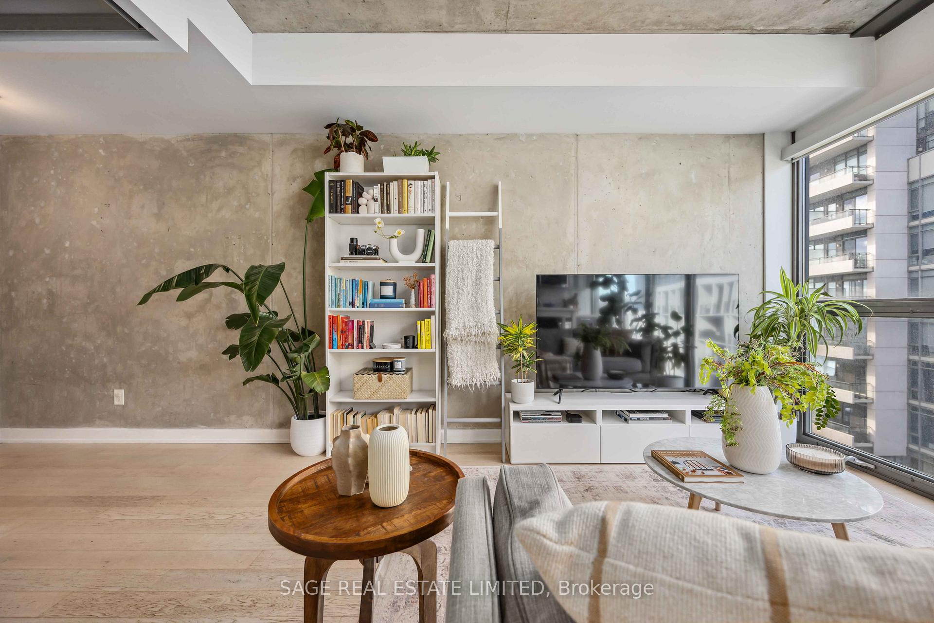 Photo 4 of Unit 609, 1201 Dundas Street E, Toronto, South Riverdale — HOMEH