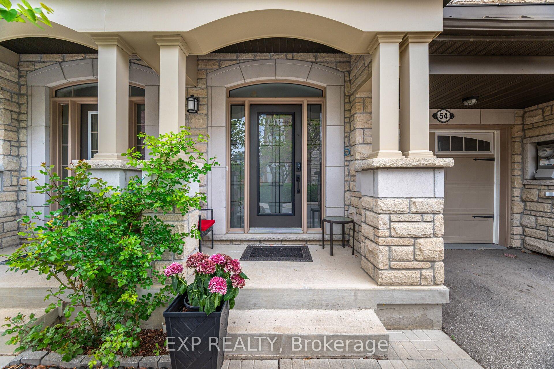 Photo 4 of 54 Ingleside Street, Vaughan, East Woodbridge — HOMEH