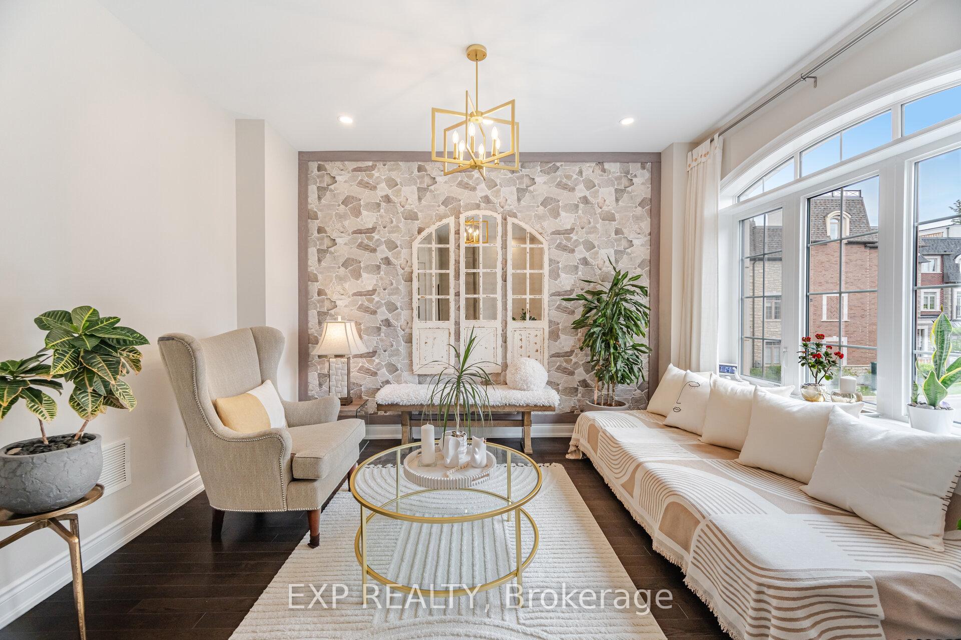 Photo 13 of 54 Ingleside Street, Vaughan, East Woodbridge — HOMEH