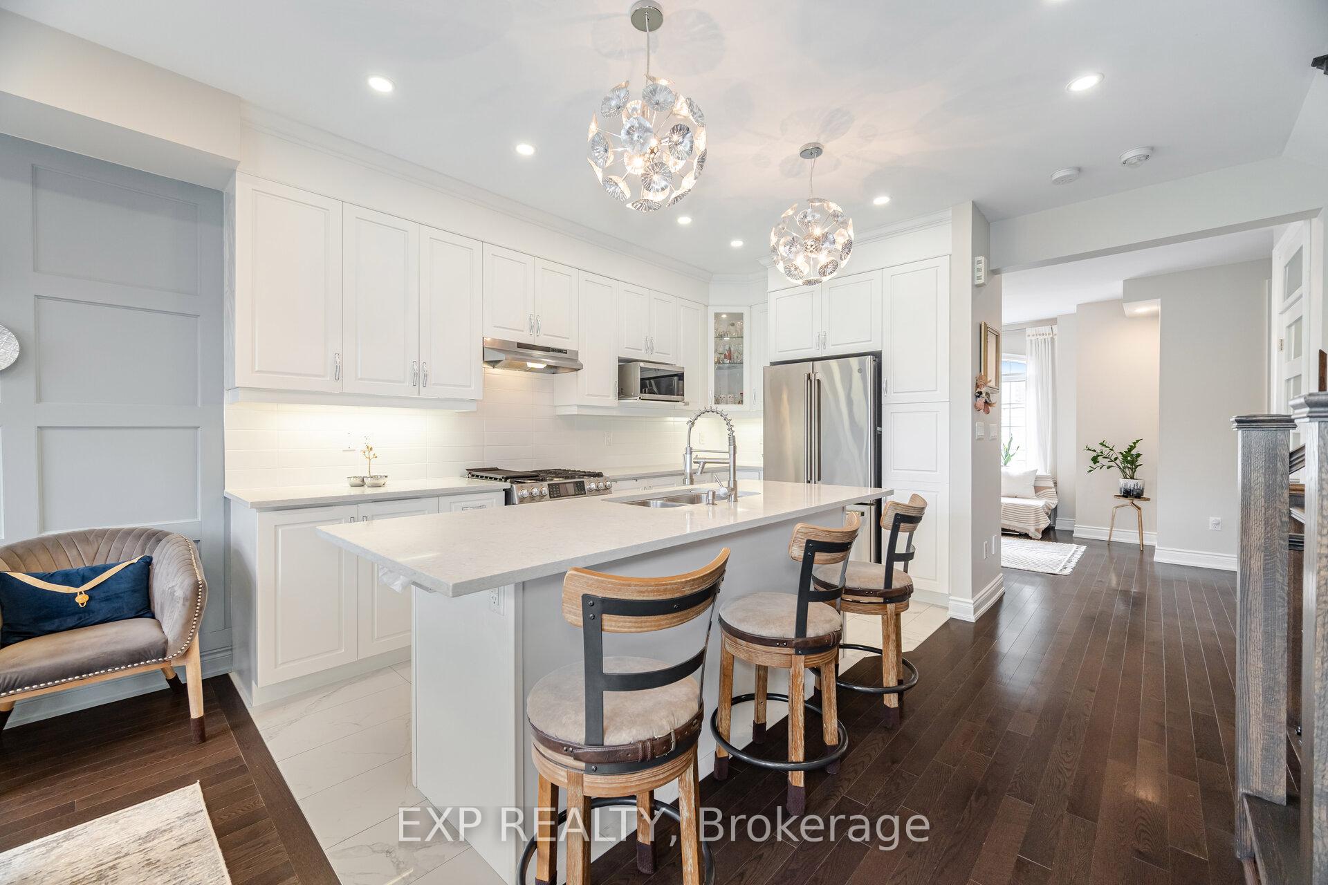 Photo 8 of 54 Ingleside Street, Vaughan, East Woodbridge — HOMEH
