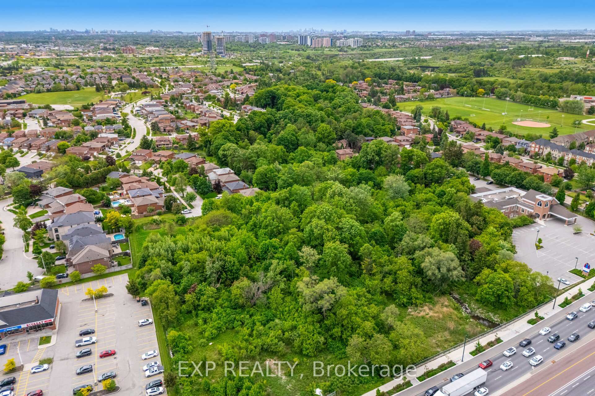 Photo 44 of 54 Ingleside Street, Vaughan, East Woodbridge — HOMEH