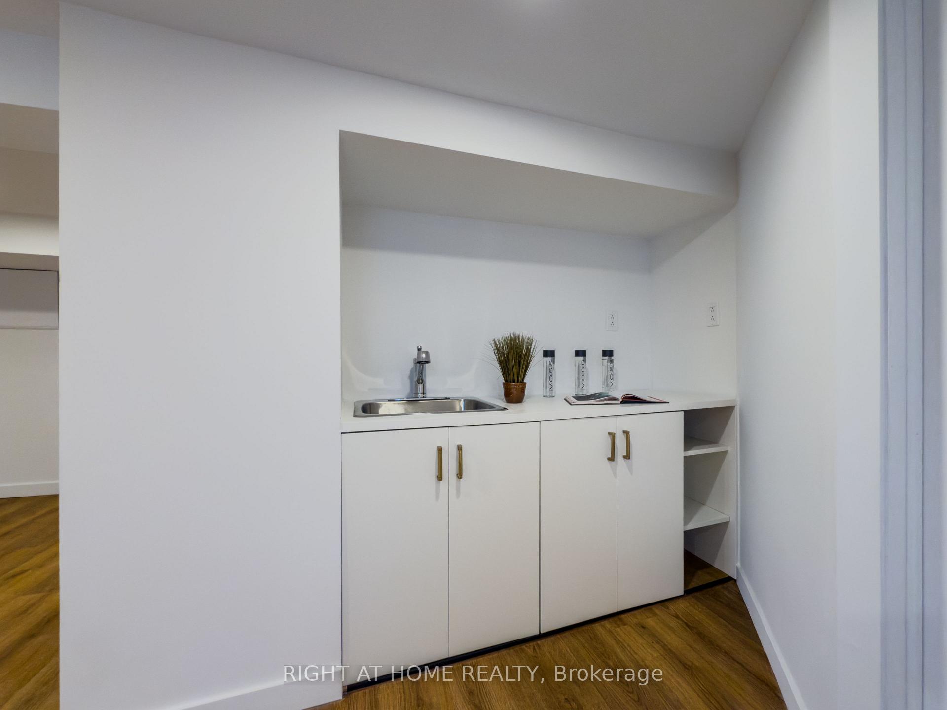 Photo 33 of 32 Brenton Street, Toronto, Crescent Town — HOMEH