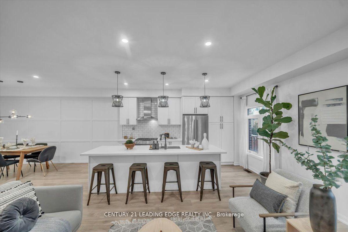 Photo 35 of 62 Longshore Way, Whitby, Port Whitby — HOMEH