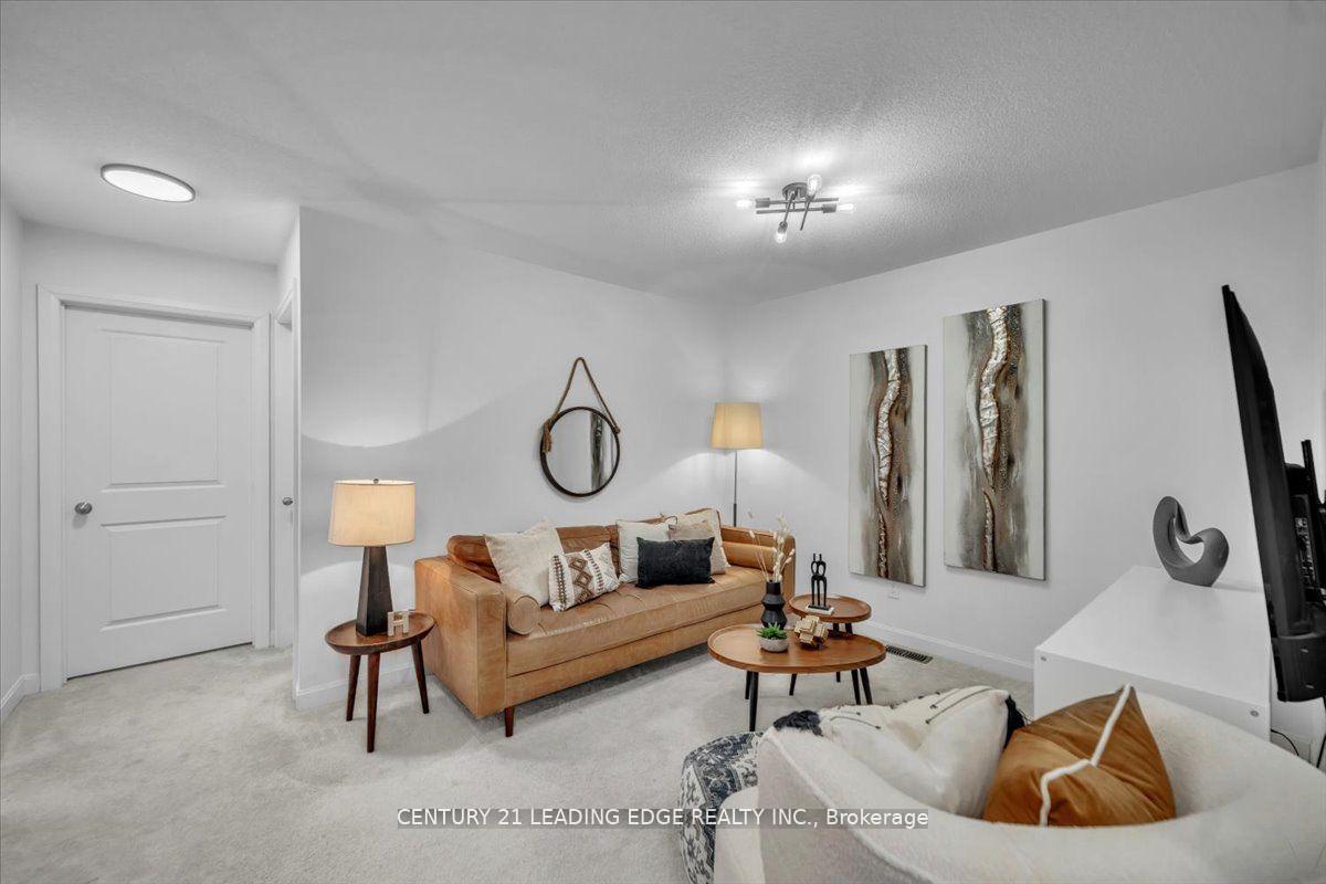 Photo 13 of 62 Longshore Way, Whitby, Port Whitby — HOMEH