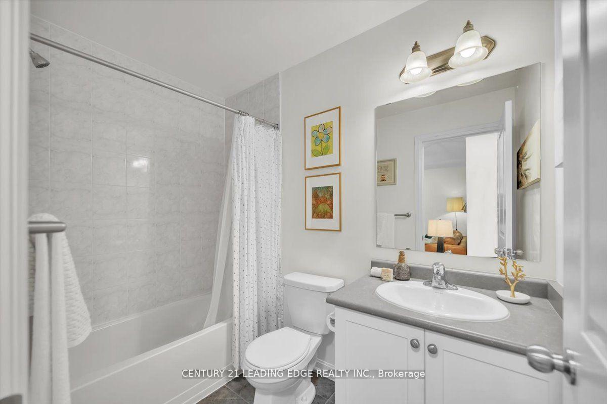 Photo 20 of 62 Longshore Way, Whitby, Port Whitby — HOMEH