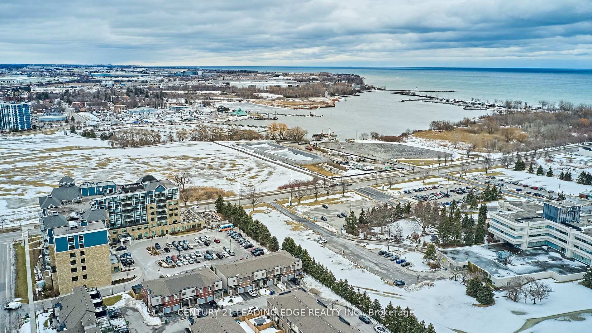 Photo 46 of 62 Longshore Way, Whitby, Port Whitby — HOMEH