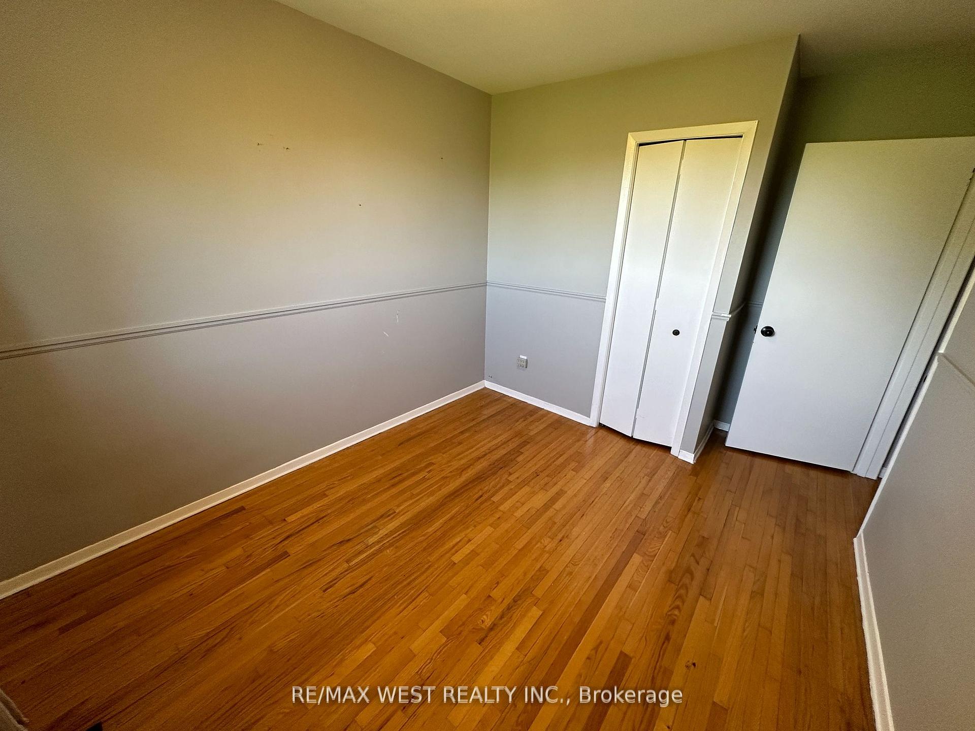 Photo 2 of Unit Upper, 152 Rainbow Drive, Vaughan, West Woodbridge — HOMEH