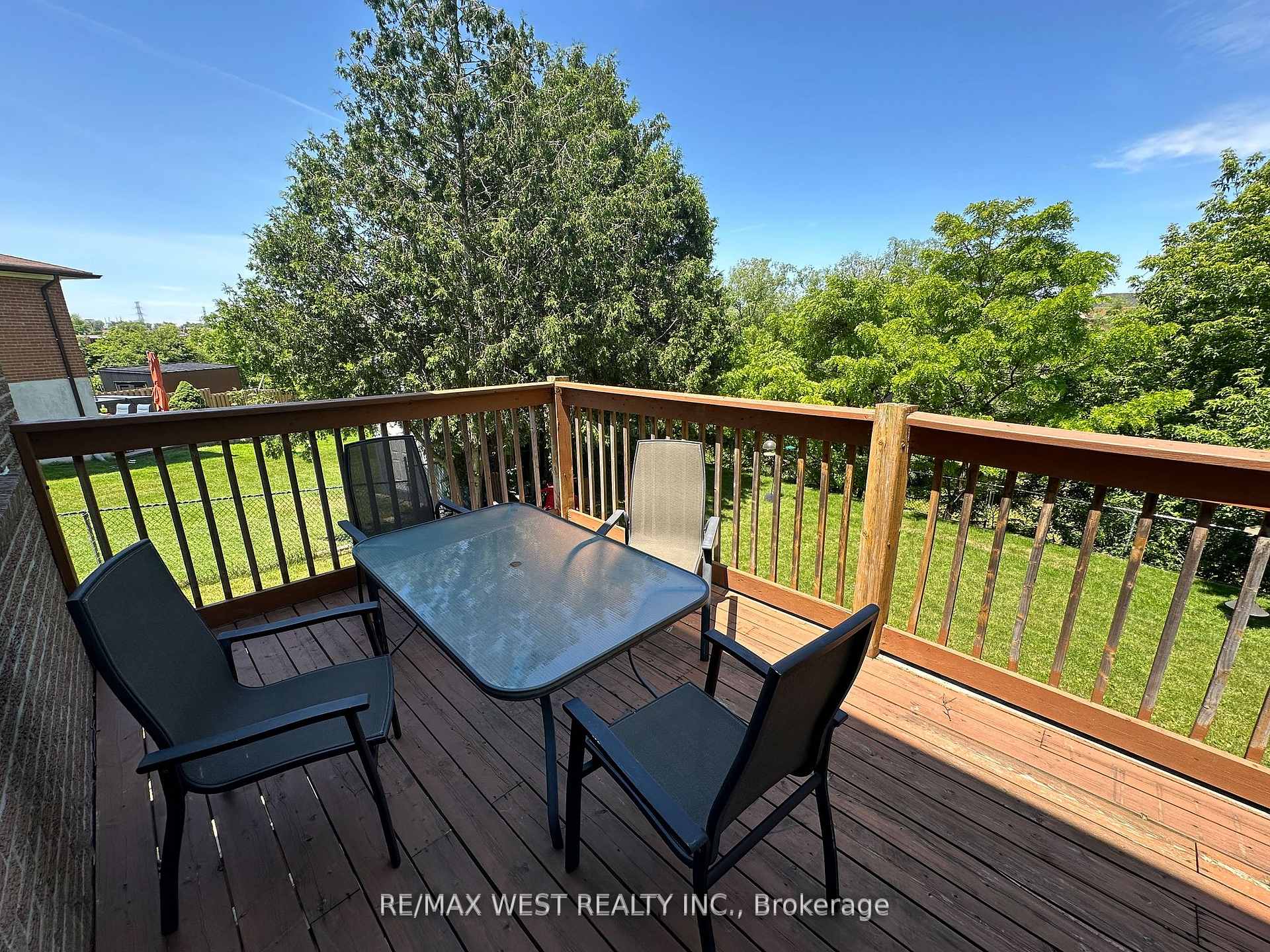 Photo 6 of Unit Upper, 152 Rainbow Drive, Vaughan, West Woodbridge — HOMEH