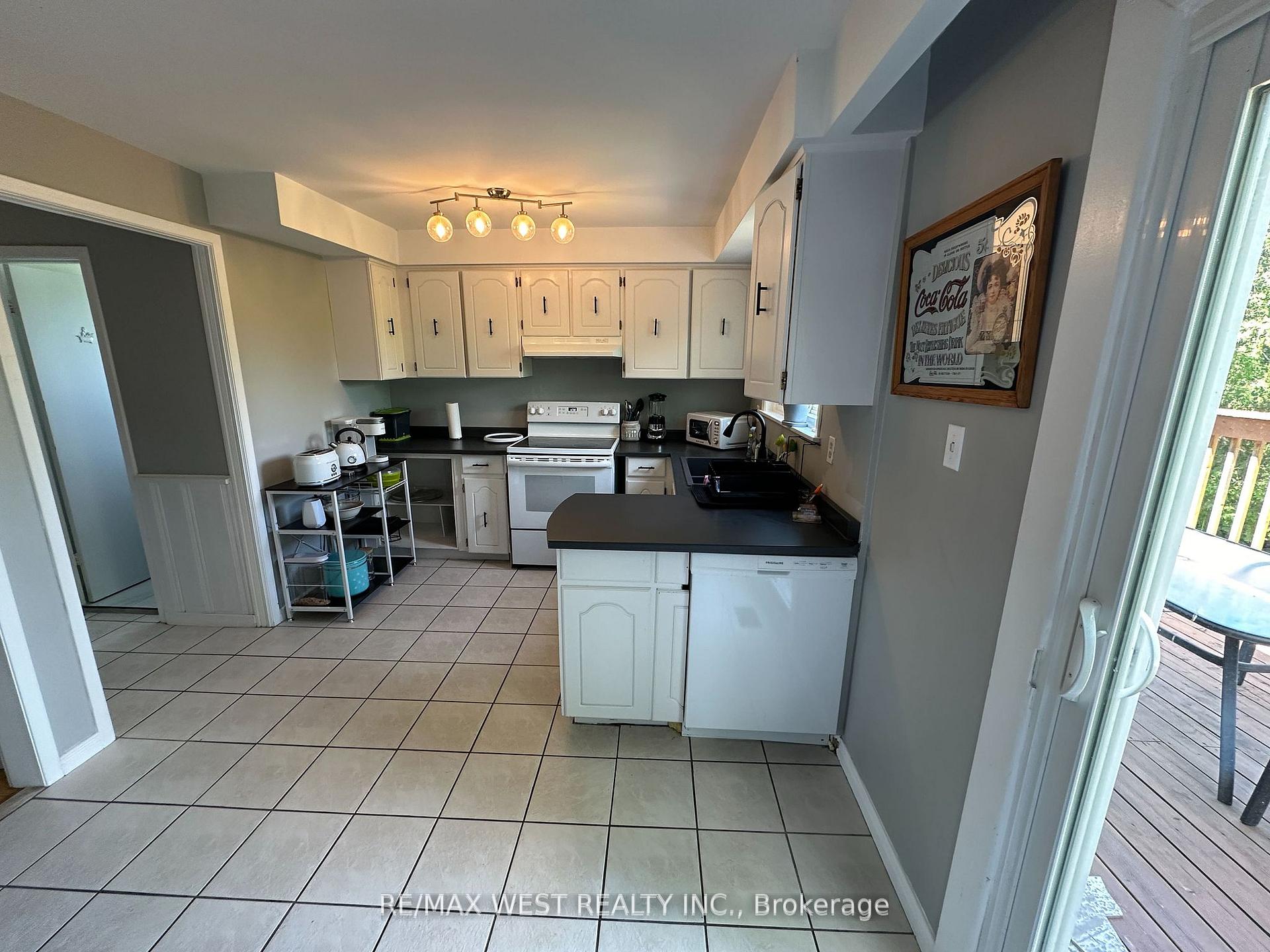 Photo 12 of Unit Upper, 152 Rainbow Drive, Vaughan, West Woodbridge — HOMEH