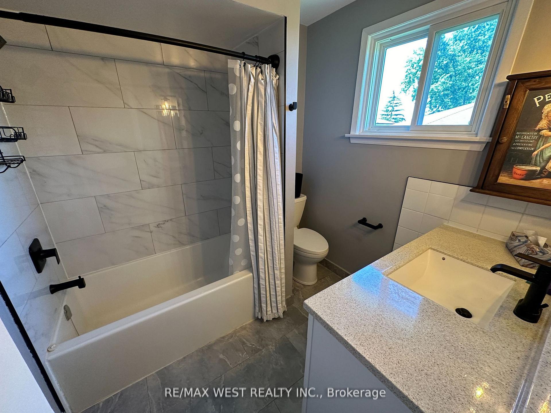 Photo 16 of Unit Upper, 152 Rainbow Drive, Vaughan, West Woodbridge — HOMEH