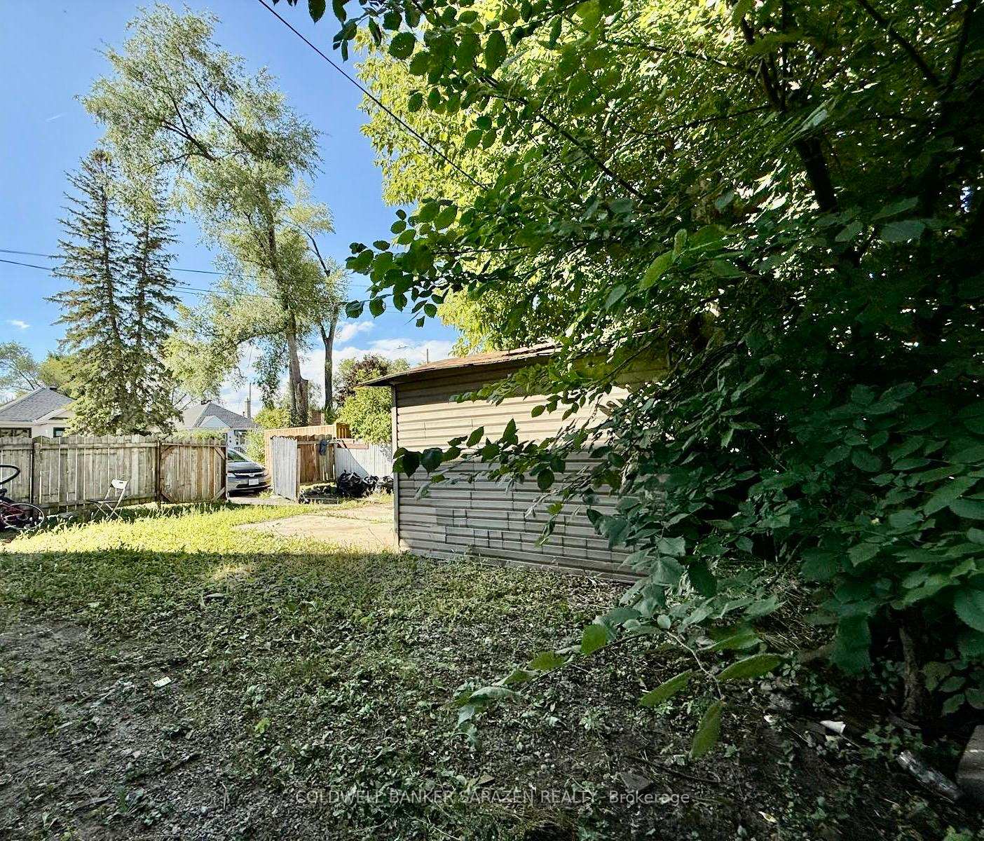 Photo 23 of 249-251 Joffre Belanger Way, Ottawa, Vanier — HOMEH