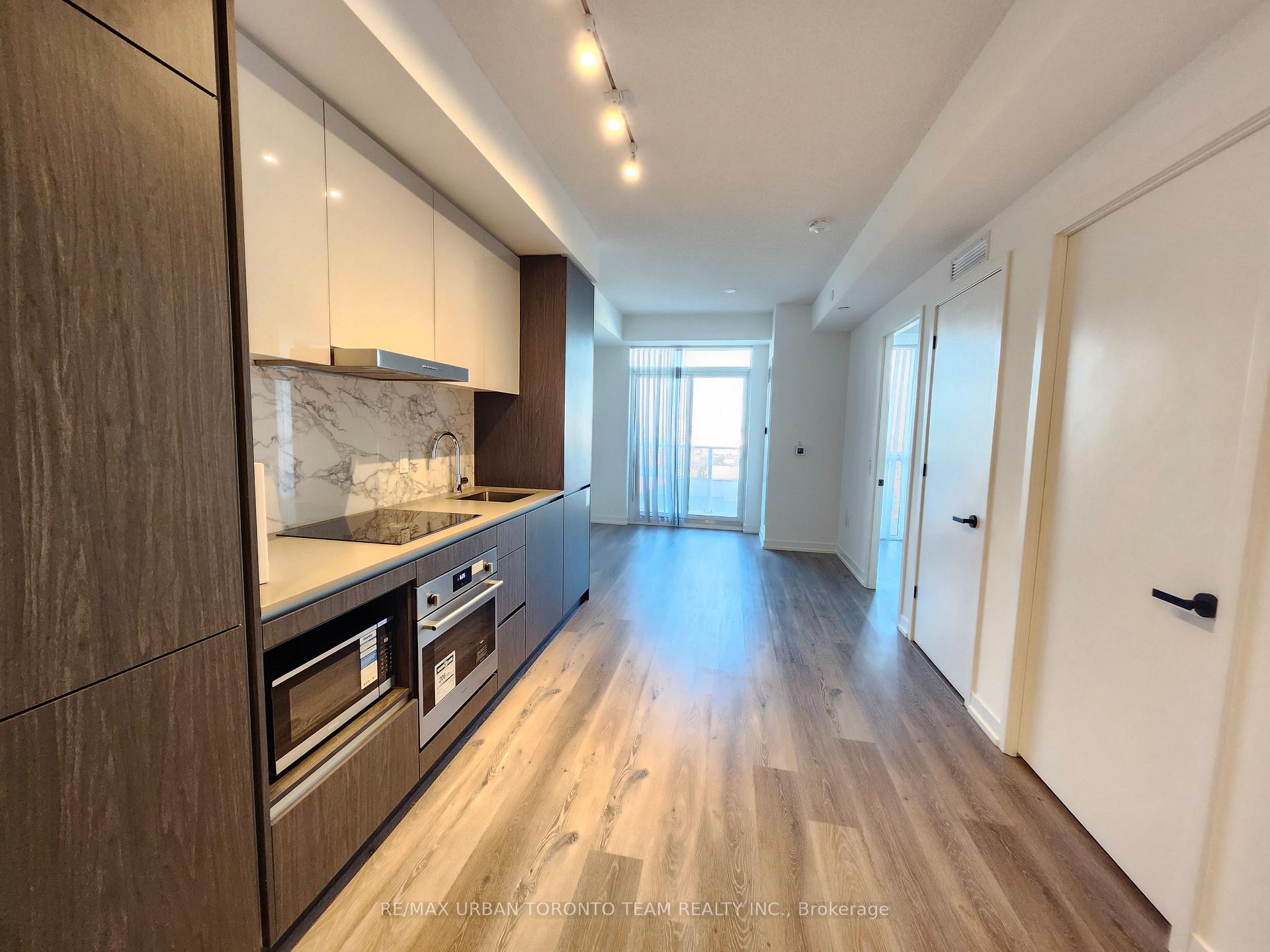 Photo 1 of Unit 809, 28 Interchange Way, Vaughan, Vaughan Corporate Centre — HOMEH