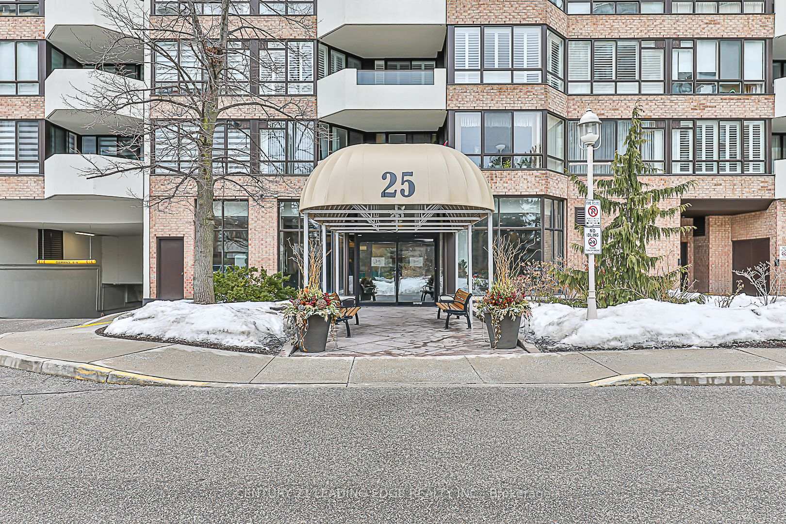 Photo 25 of Unit 324, 25 Austin Drive, Markham, Markville — HOMEH