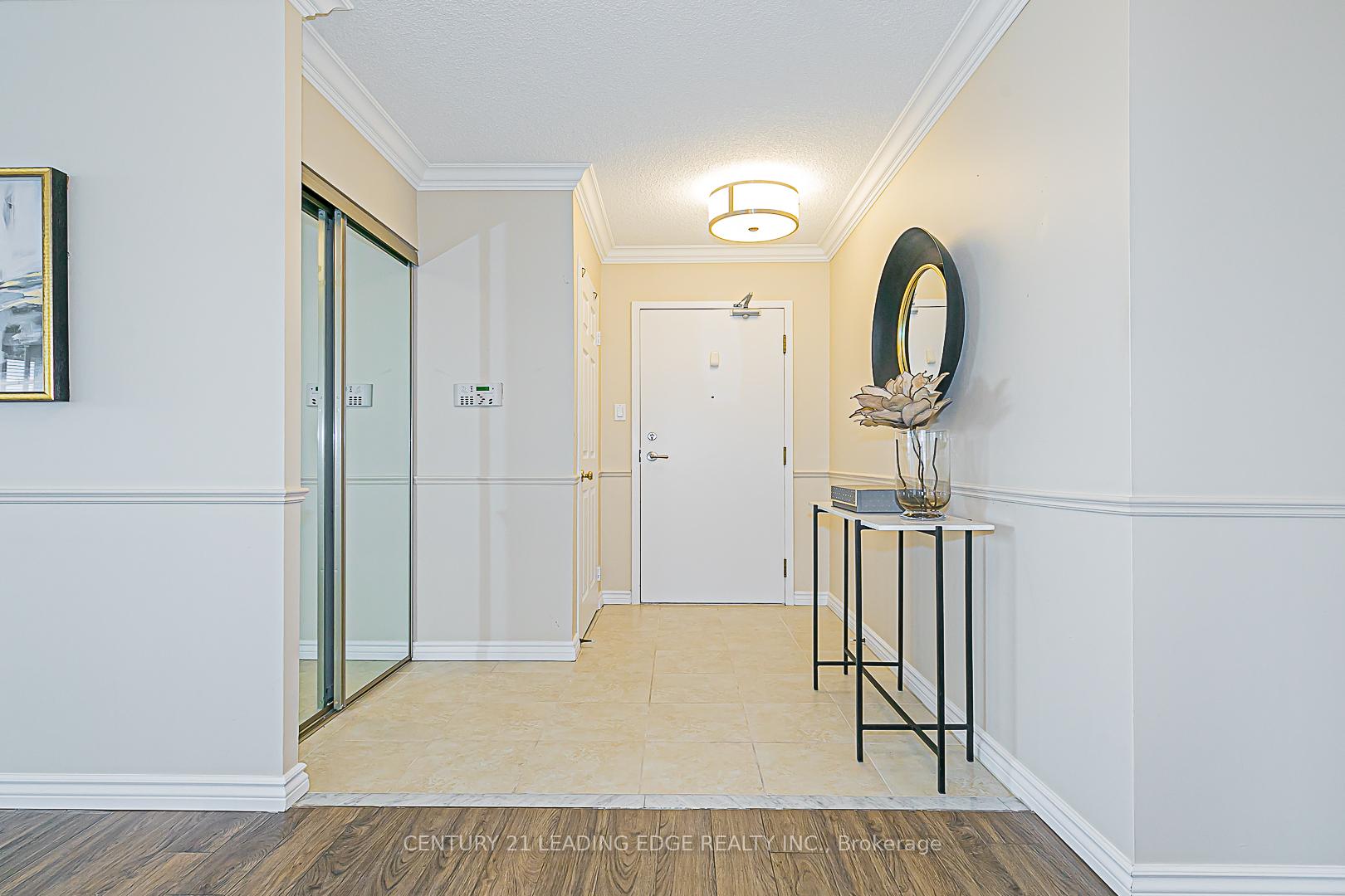 Photo 5 of Unit 324, 25 Austin Drive, Markham, Markville — HOMEH