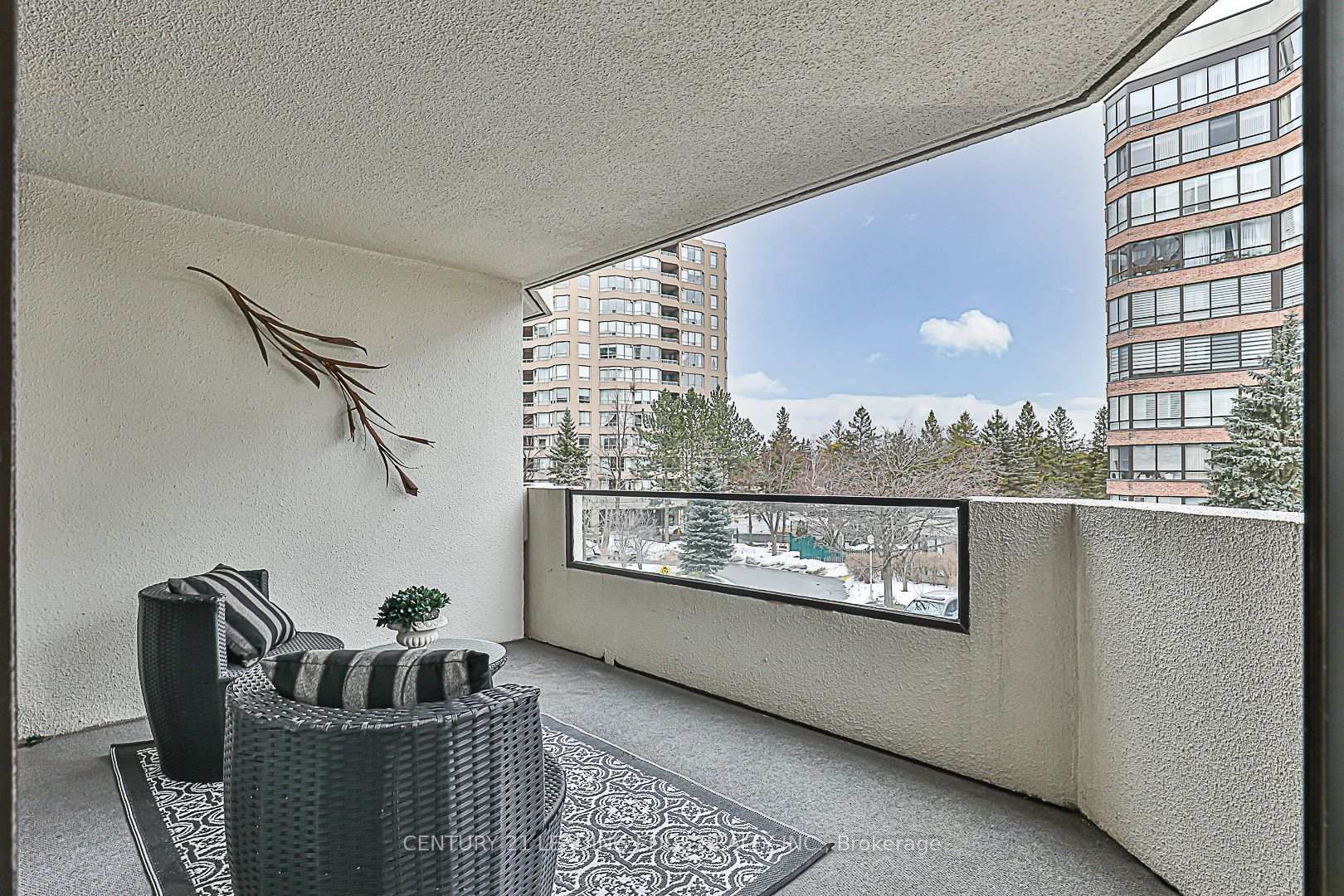 Photo 15 of Unit 324, 25 Austin Drive, Markham, Markville — HOMEH