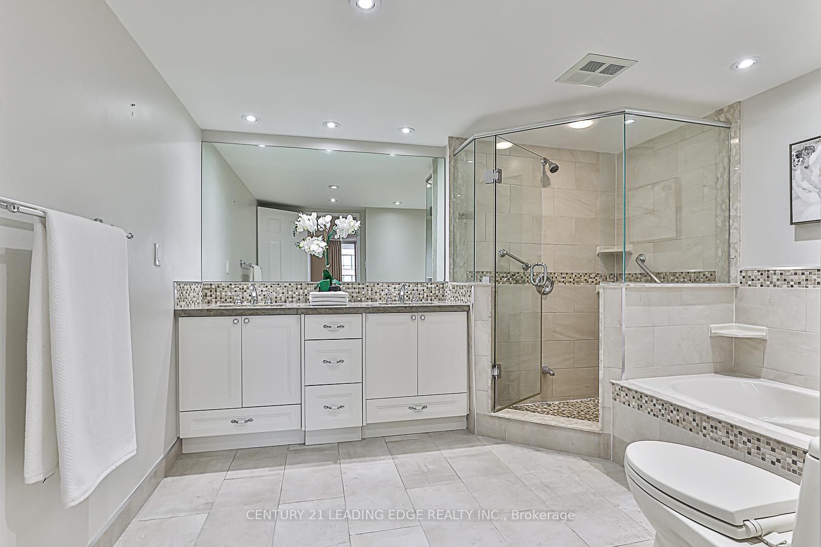 Photo 20 of Unit 324, 25 Austin Drive, Markham, Markville — HOMEH