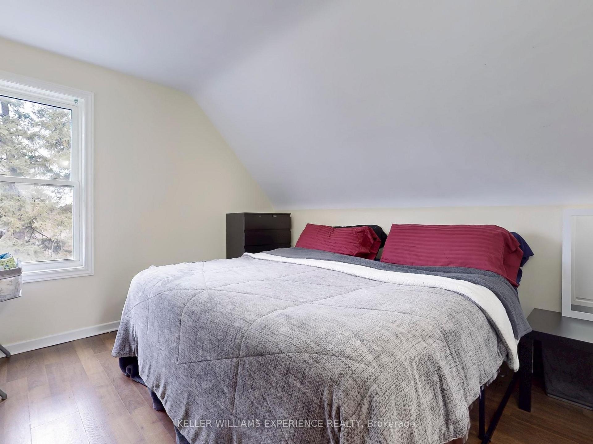 Photo 11 of 368 Mill Street, Brock, Beaverton — HOMEH