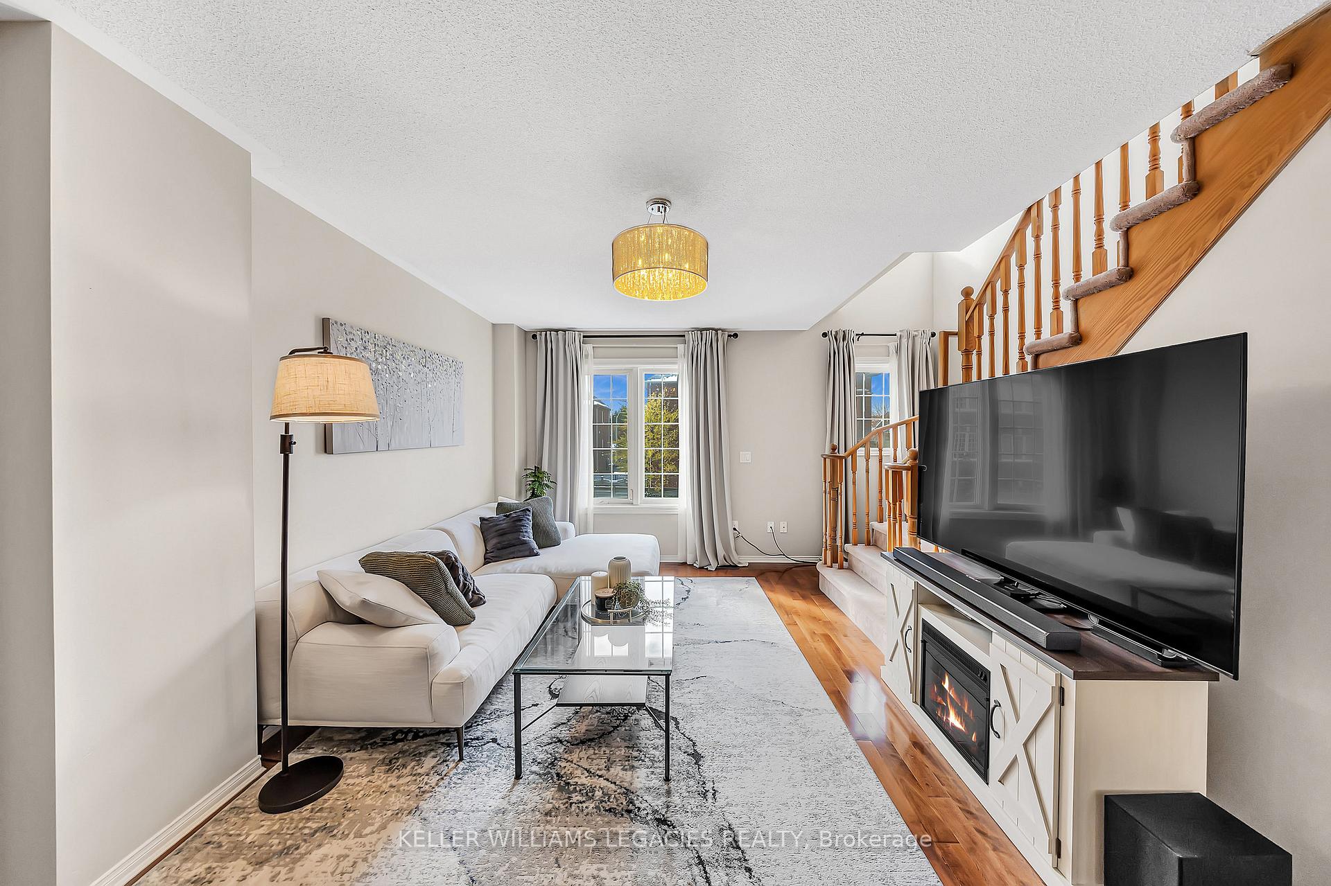 Photo 12 of 9 Rock Haven Lane, Brampton, Downtown Brampton — HOMEH