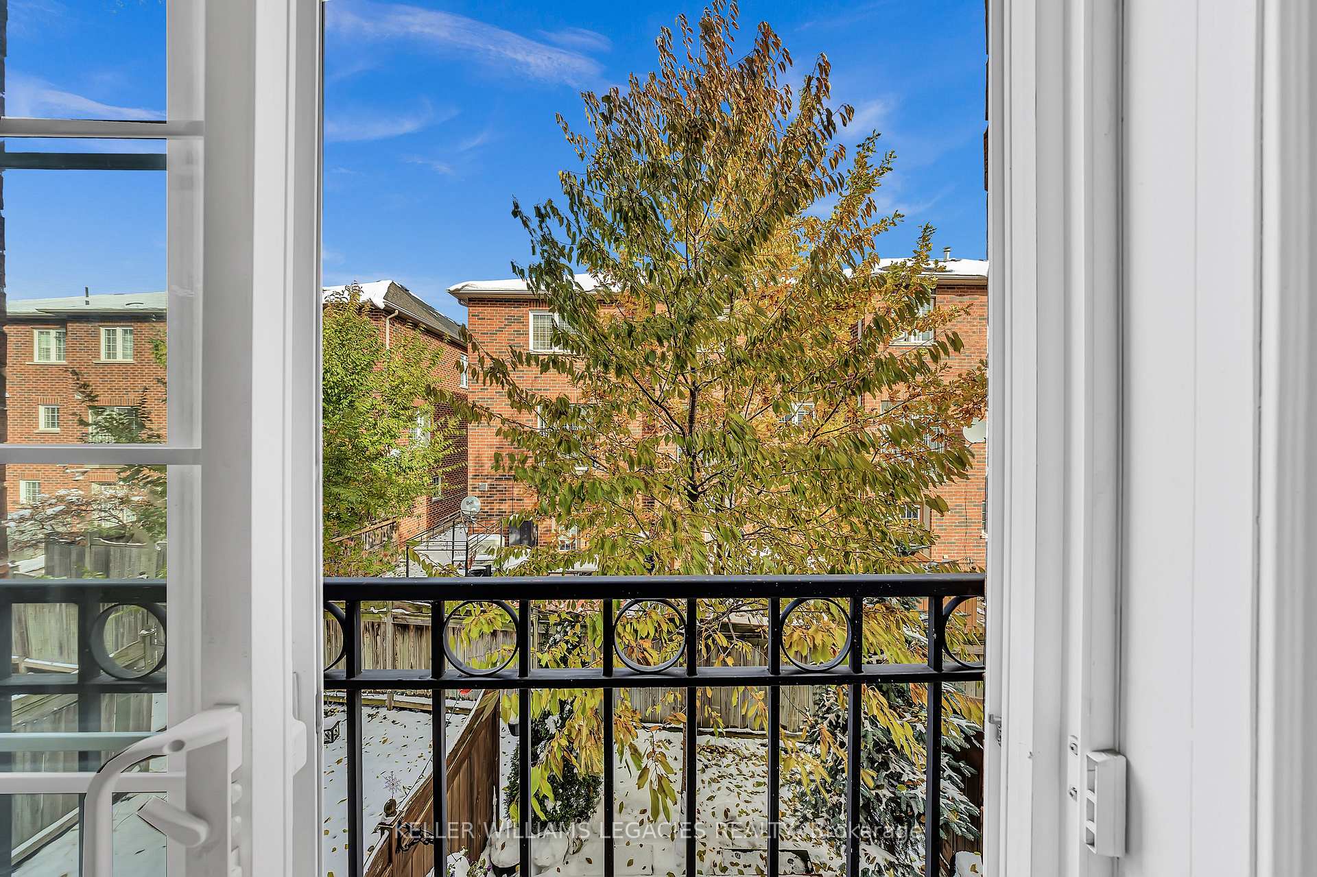 Photo 19 of 9 Rock Haven Lane, Brampton, Downtown Brampton — HOMEH