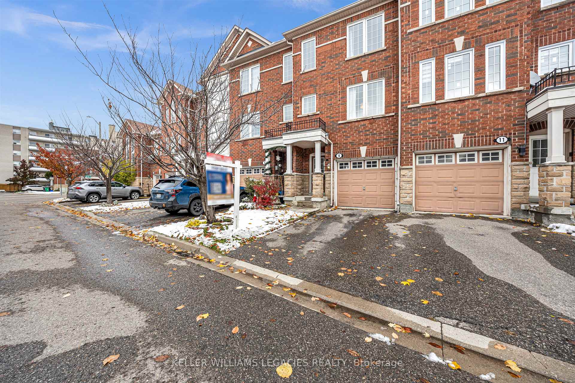 Photo 31 of 9 Rock Haven Lane, Brampton, Downtown Brampton — HOMEH