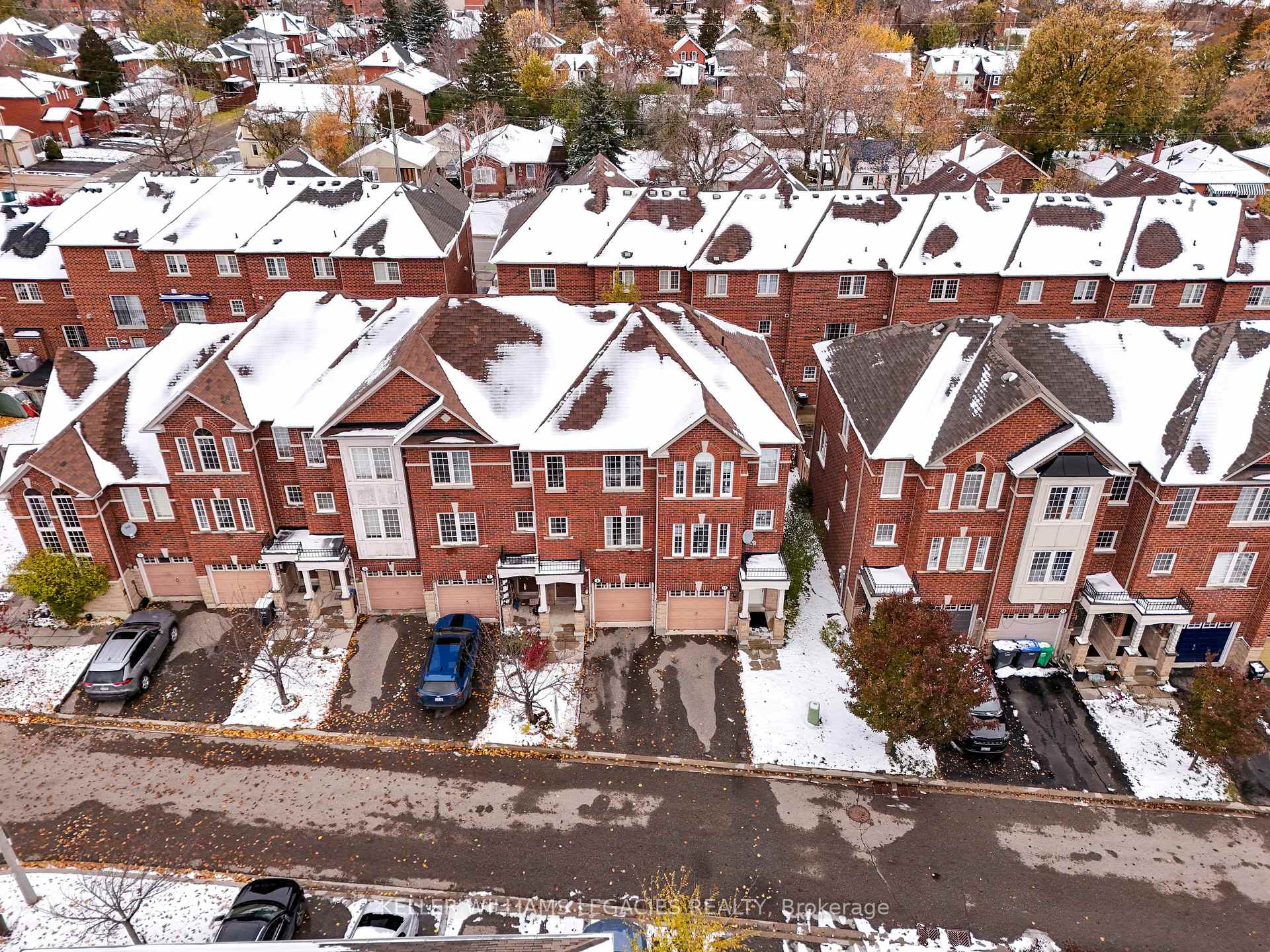 Photo 33 of 9 Rock Haven Lane, Brampton, Downtown Brampton — HOMEH