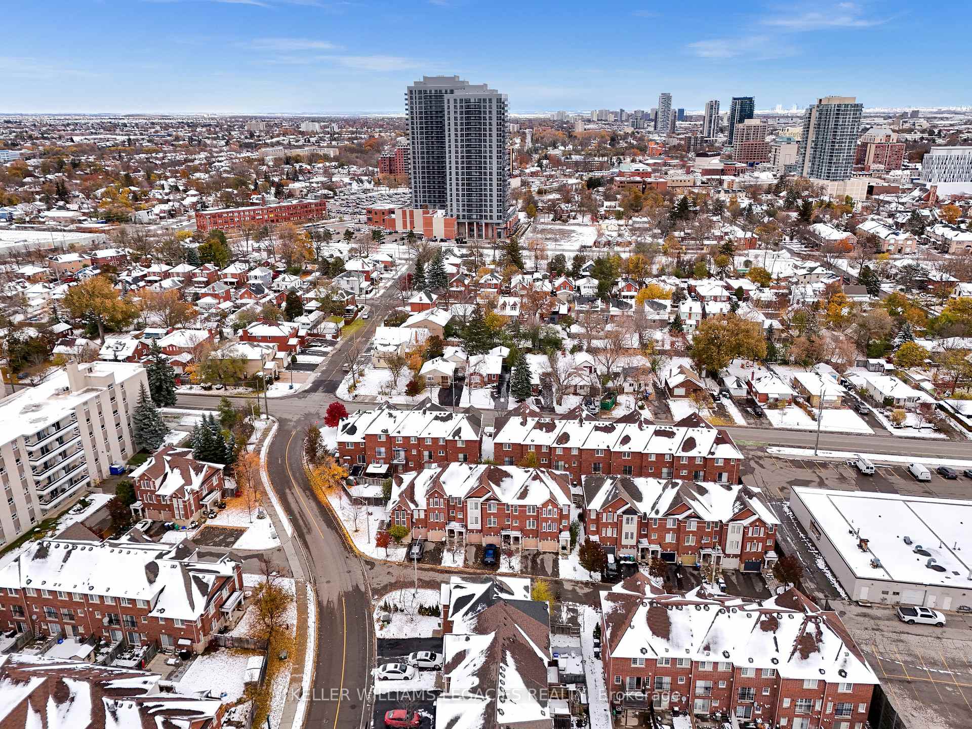 Photo 34 of 9 Rock Haven Lane, Brampton, Downtown Brampton — HOMEH