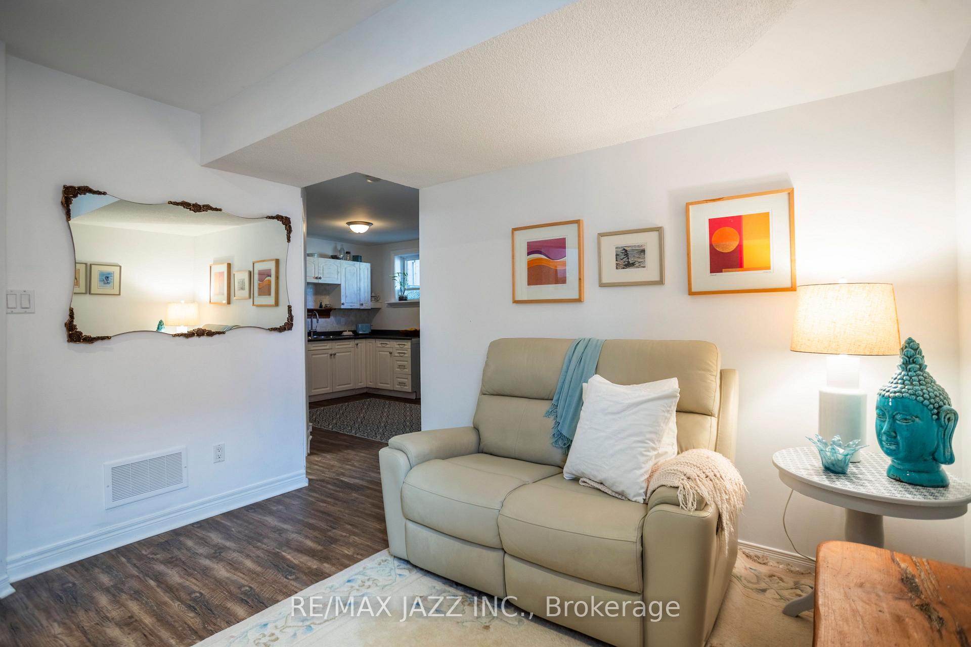 Photo 27 of 99 Champine Square, Clarington, Bowmanville — HOMEH