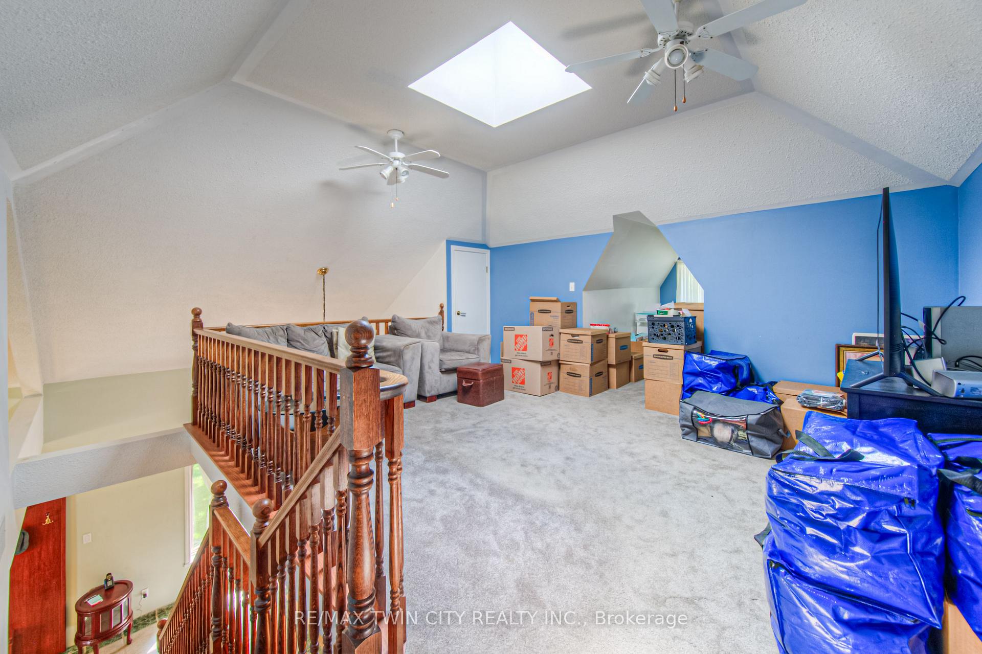 Photo 14 of 430 River Road E, Cambridge — HOMEH