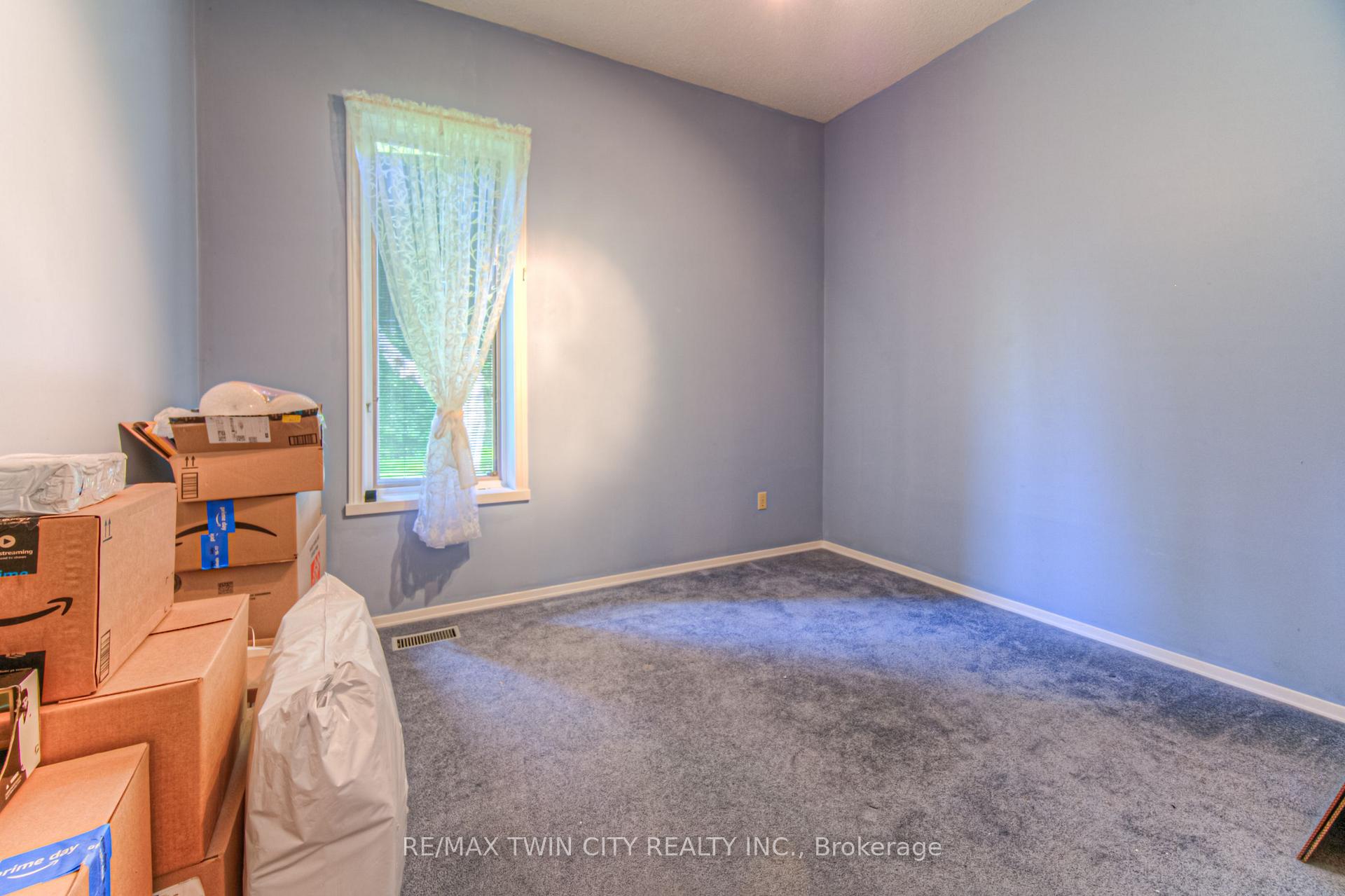 Photo 12 of 430 River Road E, Cambridge — HOMEH
