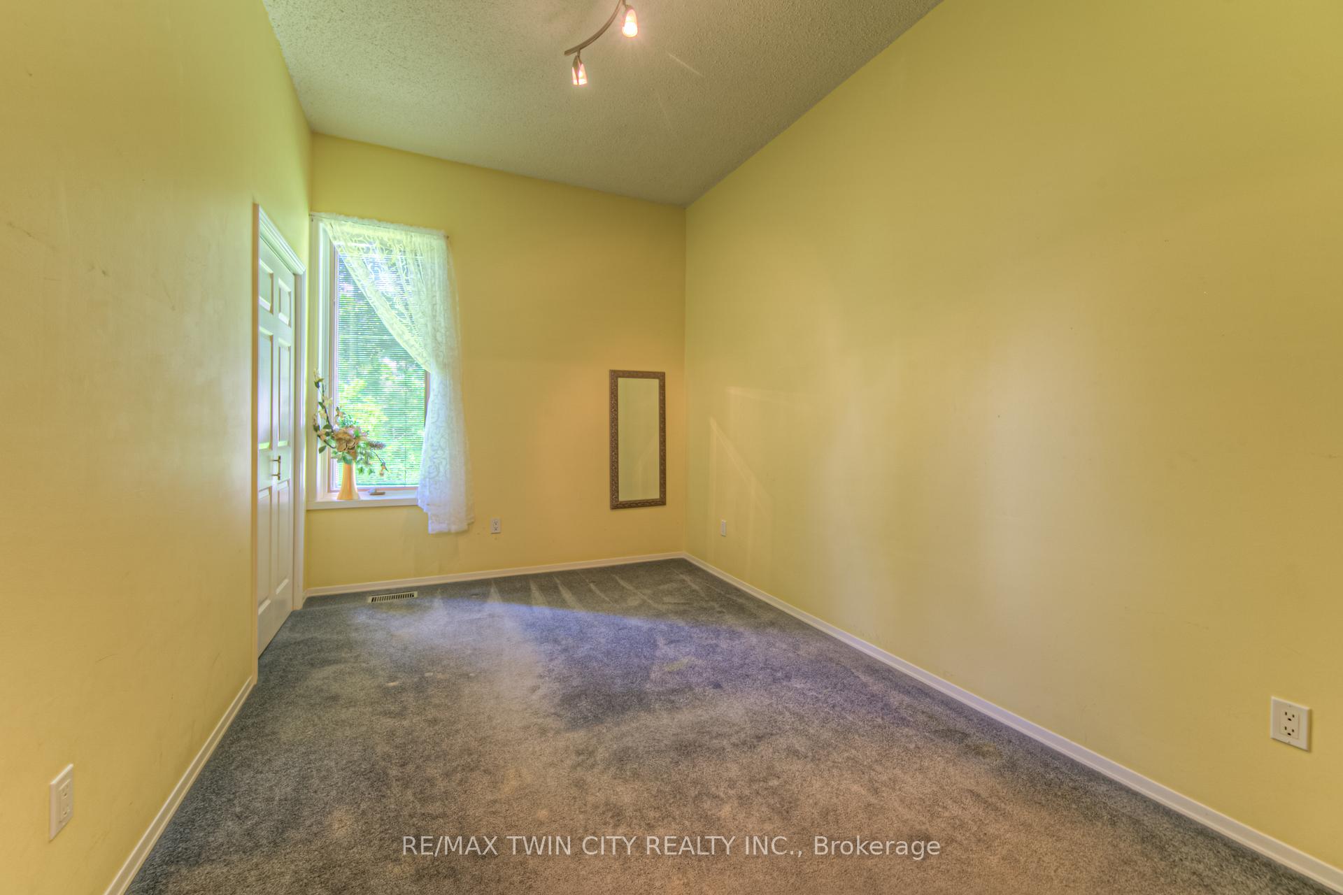 Photo 7 of 430 River Road E, Cambridge — HOMEH