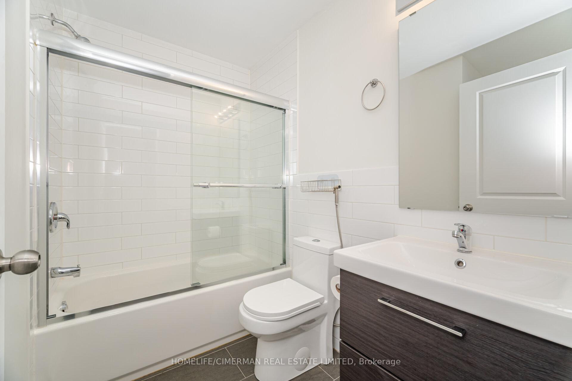 Photo 3 of Unit Unit #2 - Second Floor, 67 West Avenue, Hamilton, Beasley — HOMEH